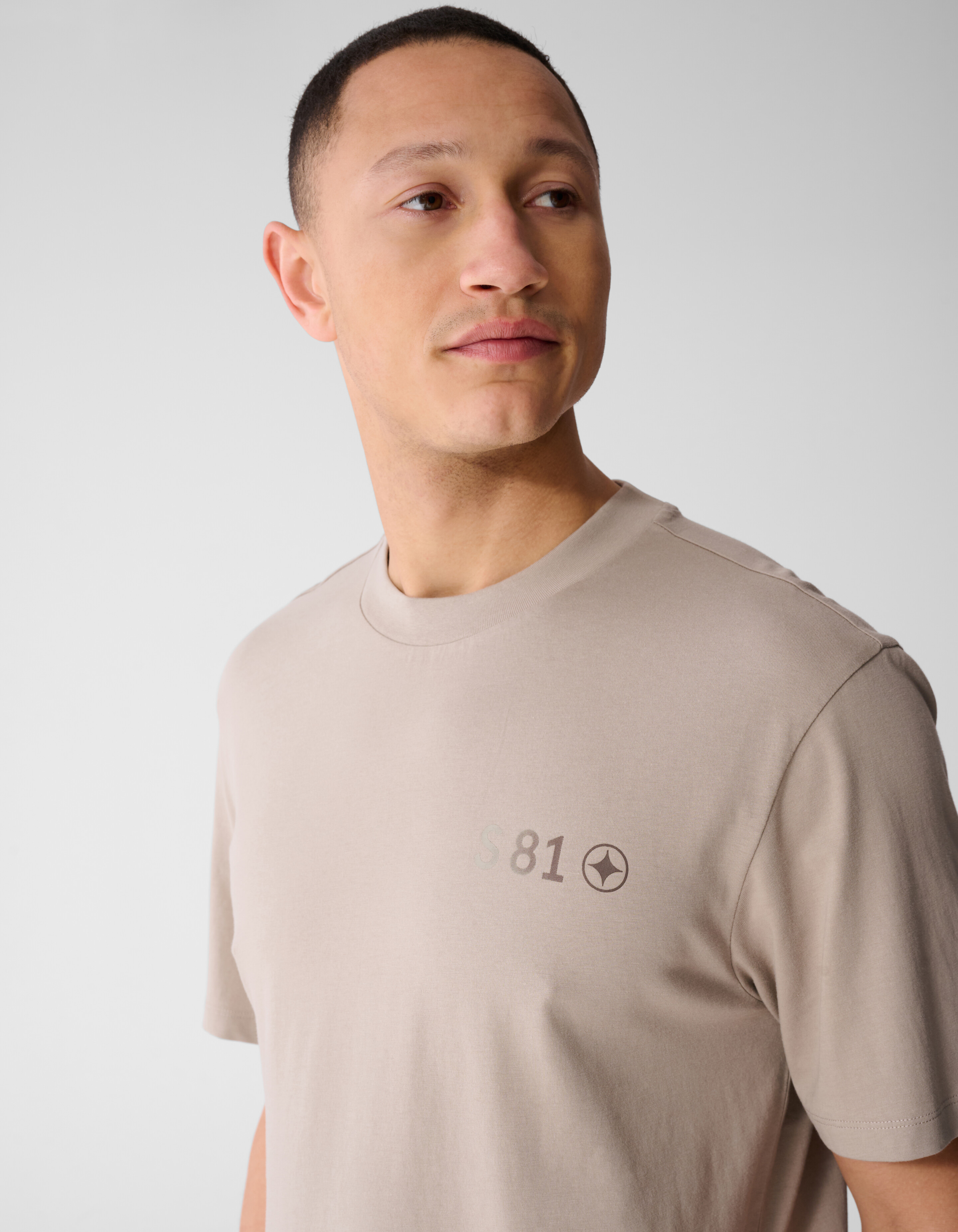 Gradient Logo Artwork T-shirt Lichtbruin SHOEBY MEN