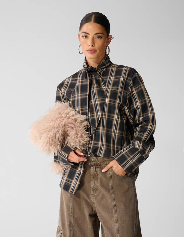 Oversized Fit Scarf Blouse Bruin SHOEBY WOMEN