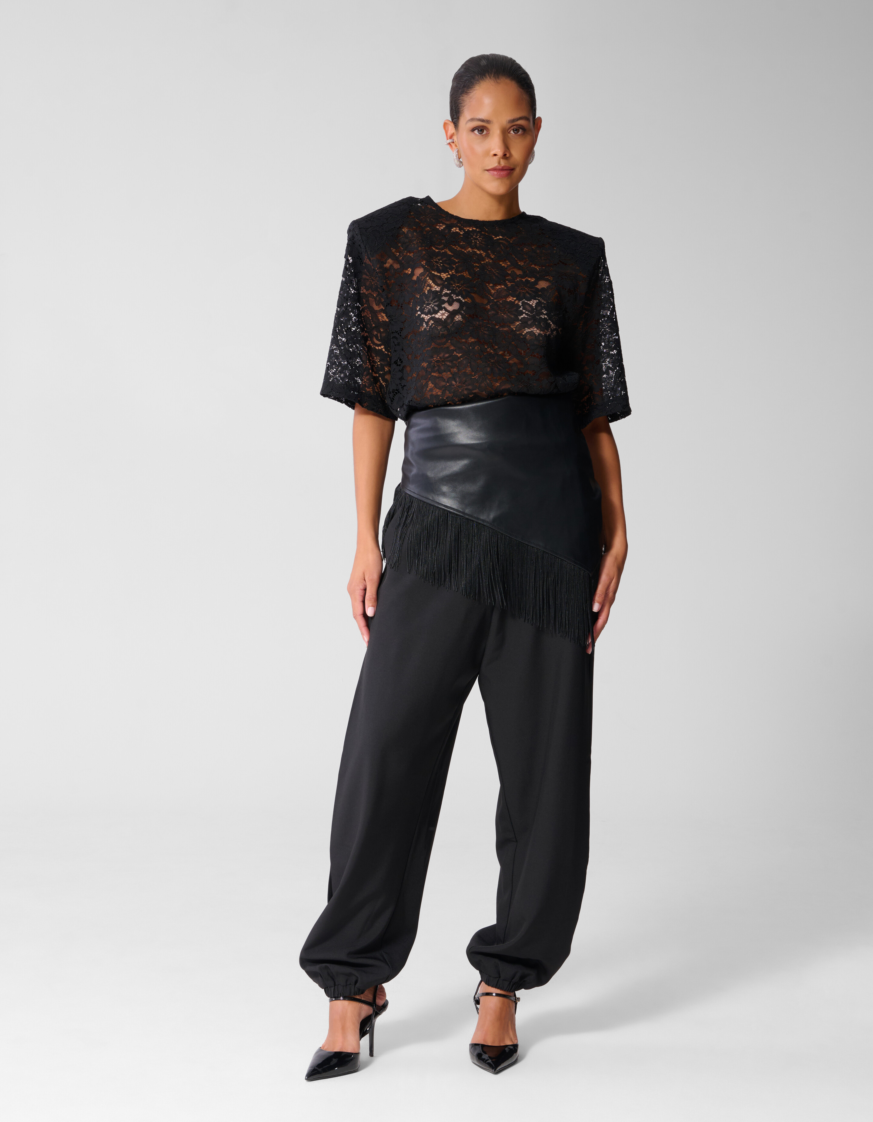 Lace Shoulder Top Zwart SHOEBY WOMEN