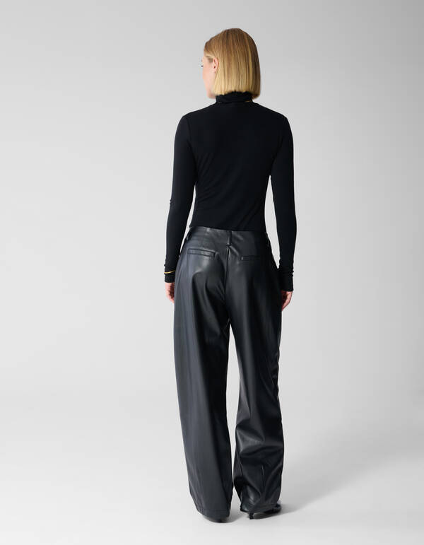Col Longsleeve Top Zwart By Lonneke SHOEBY WOMEN