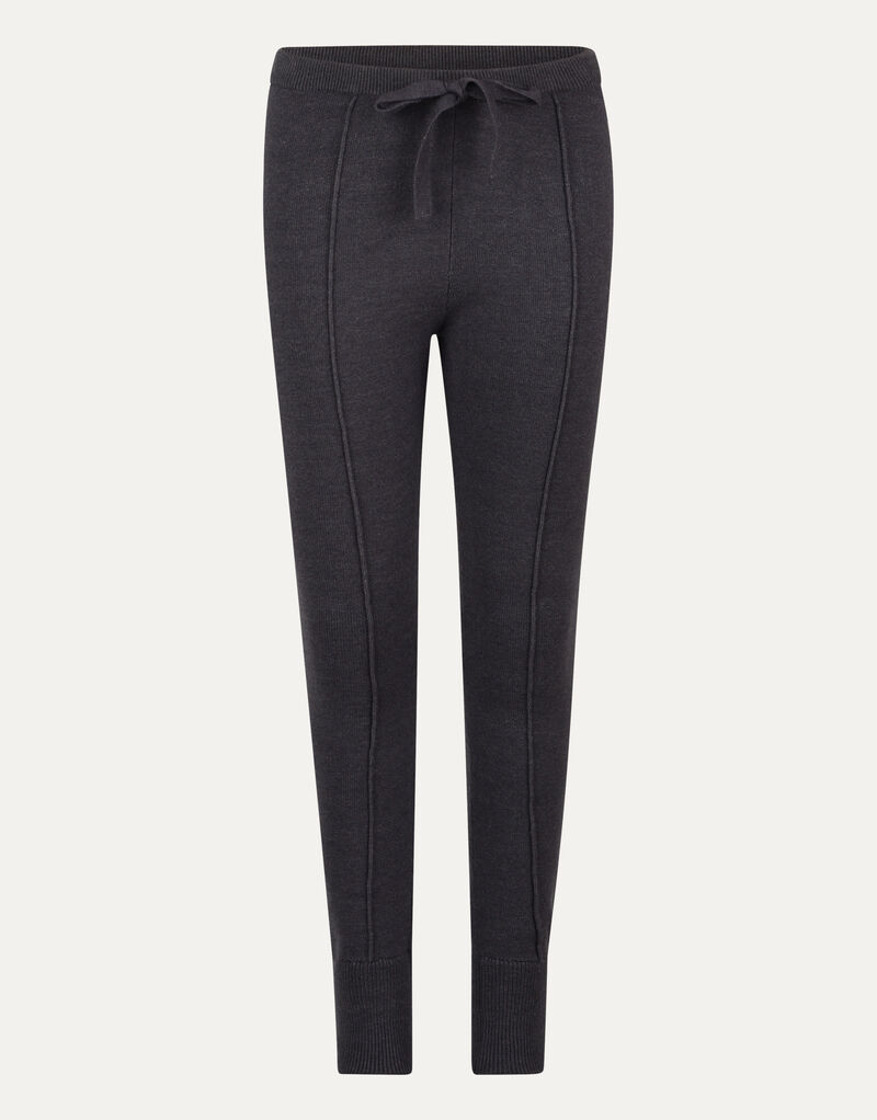 Aggy Broek