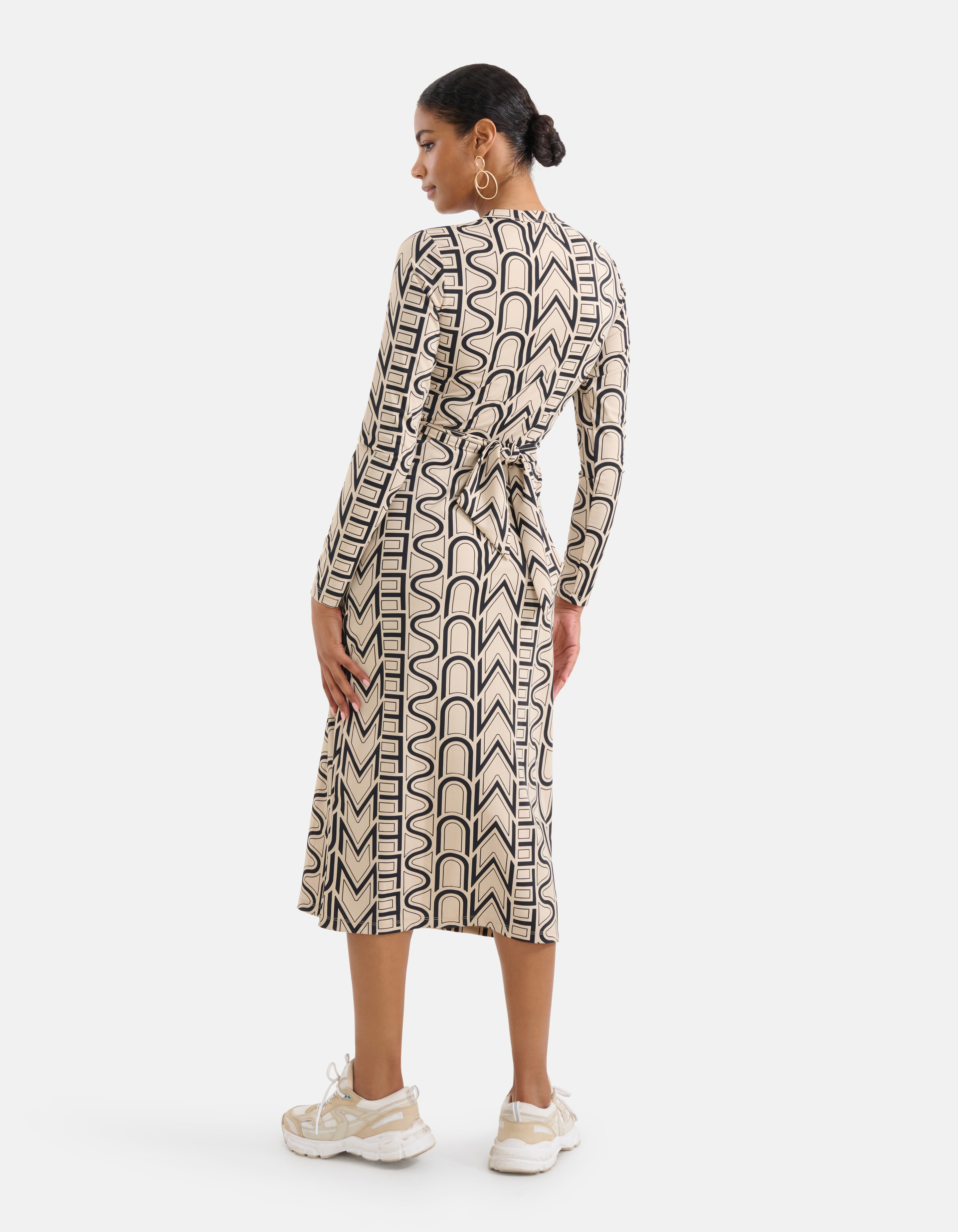 Travel Text Jurk Gebroken Wit SHOEBY WOMEN