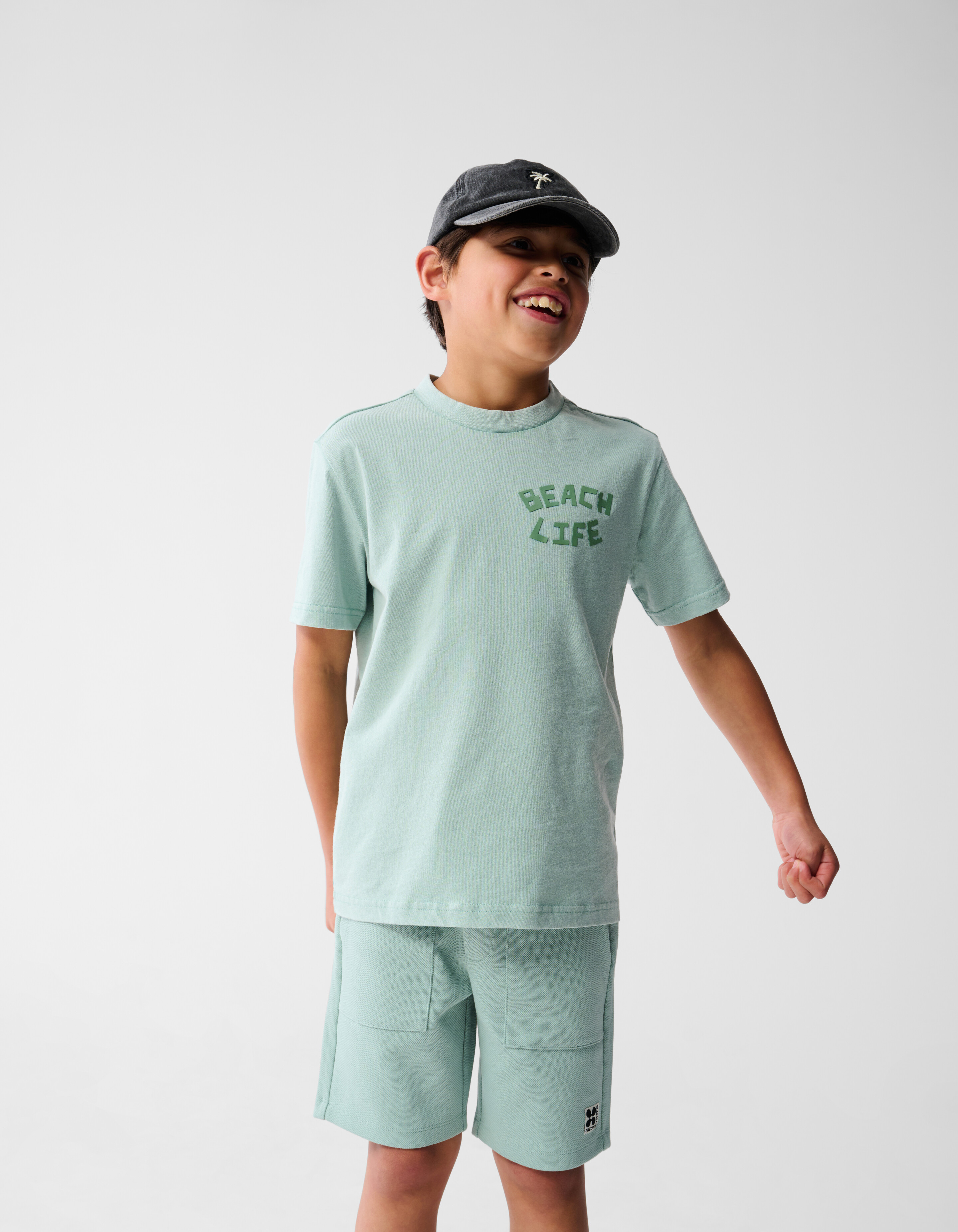 Beach Life T-shirt Groen SHOEBY BOYS