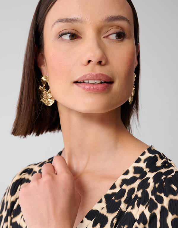 Leopard Ruffle Rib Top Bruin SHOEBY WOMEN