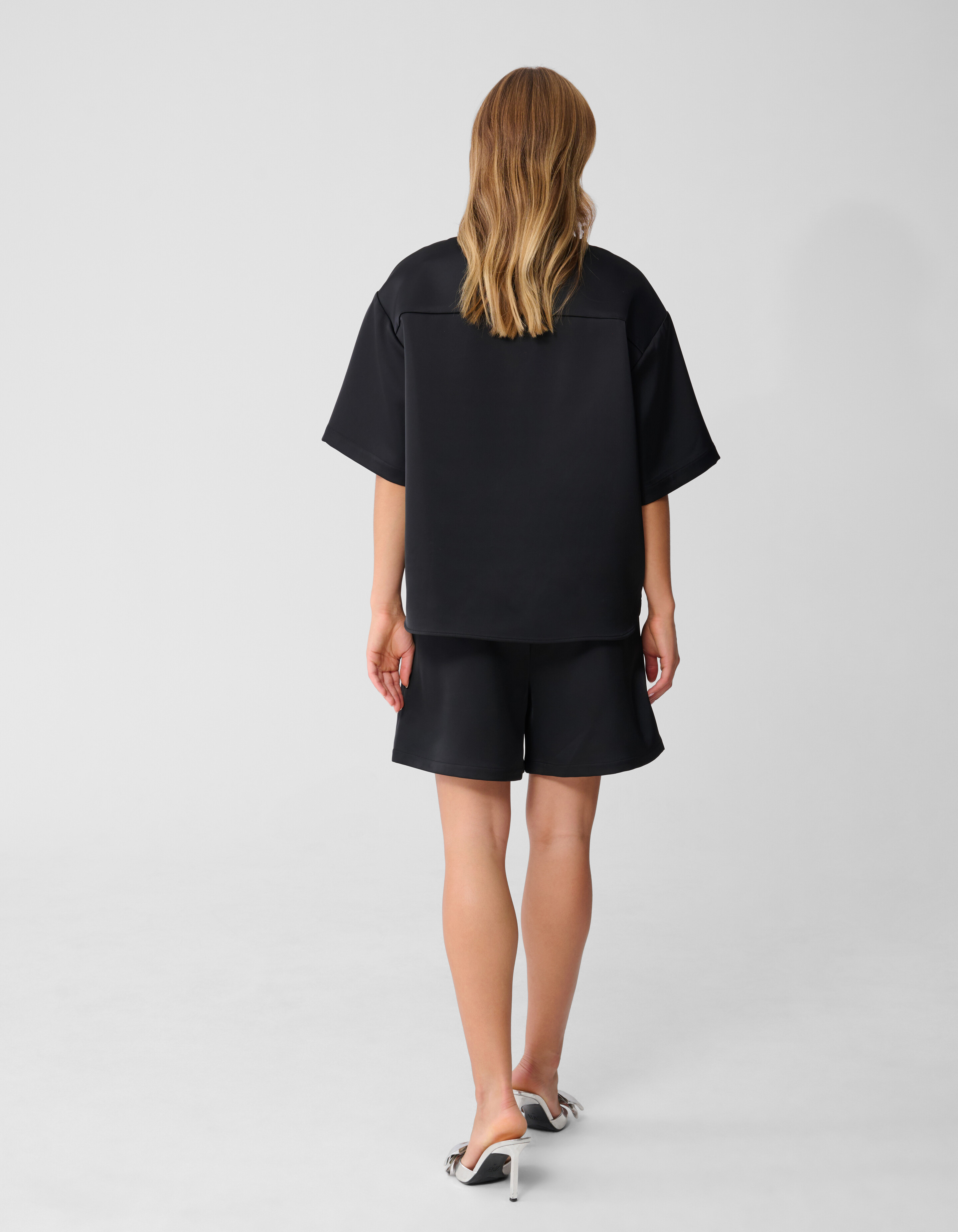 Satijnen Short Zwart By Monica SHOEBY WOMEN