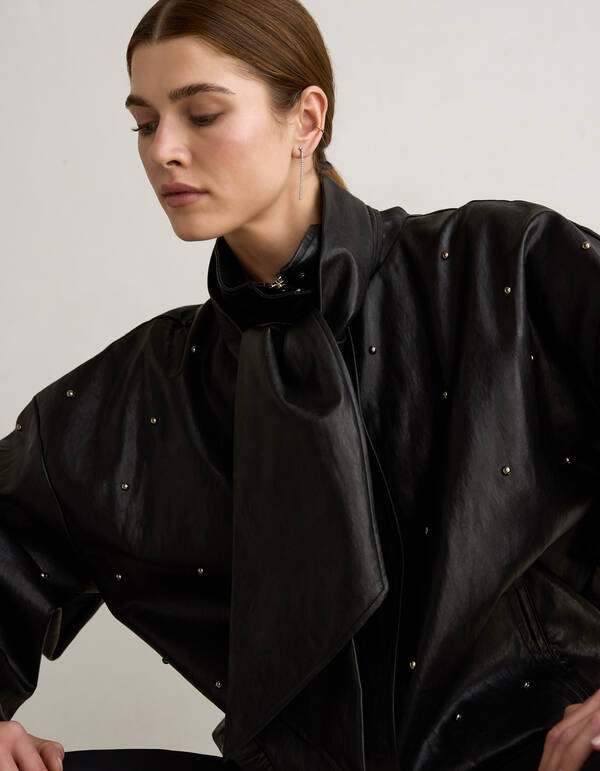 Studded Vegan Leren Bomber Jack Zwart By Mieke SHOEBY WOMEN