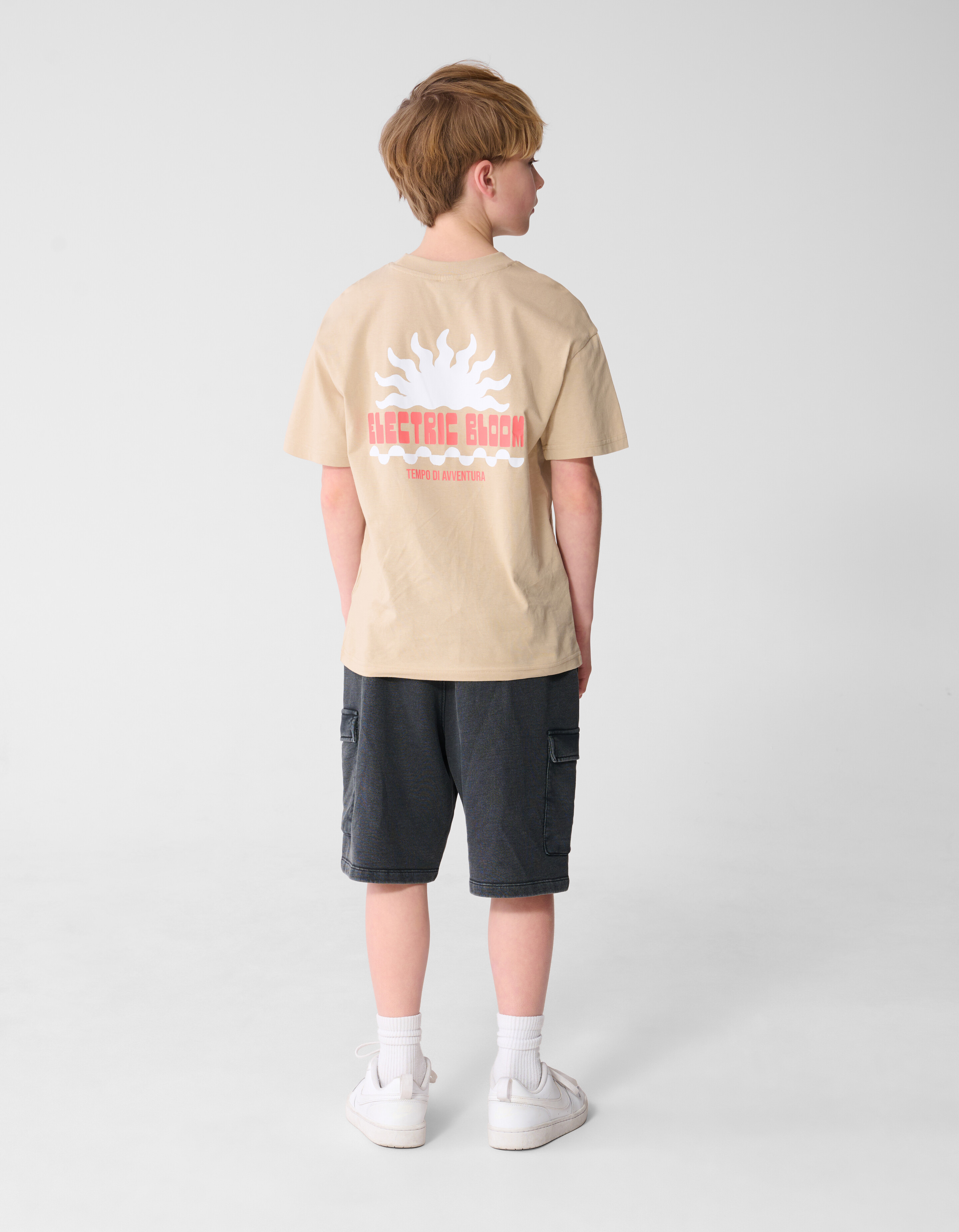 Bloom Artwork T-shirt Zand SHOEBY BOYS