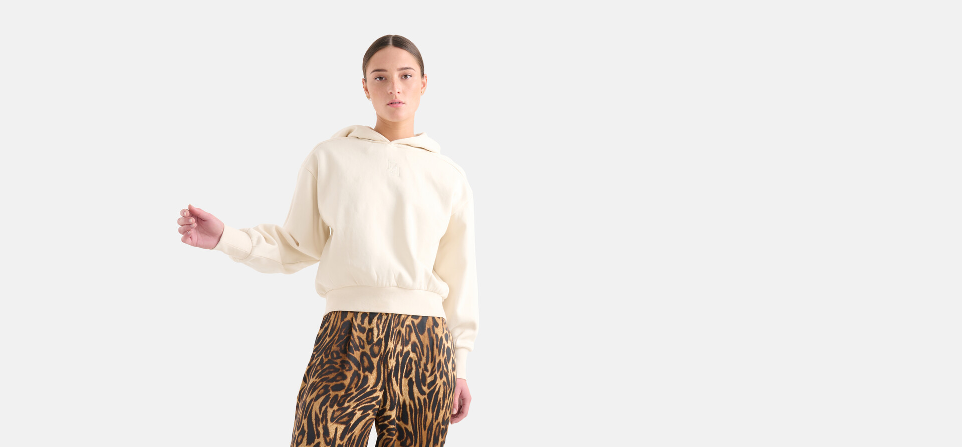 Basis Hoodie Offwhite SHOEBY WOMEN