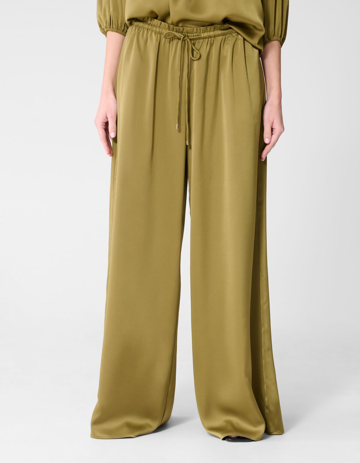 Satijnen Loose Fit Broek Groen By Fred SHOEBY WOMEN