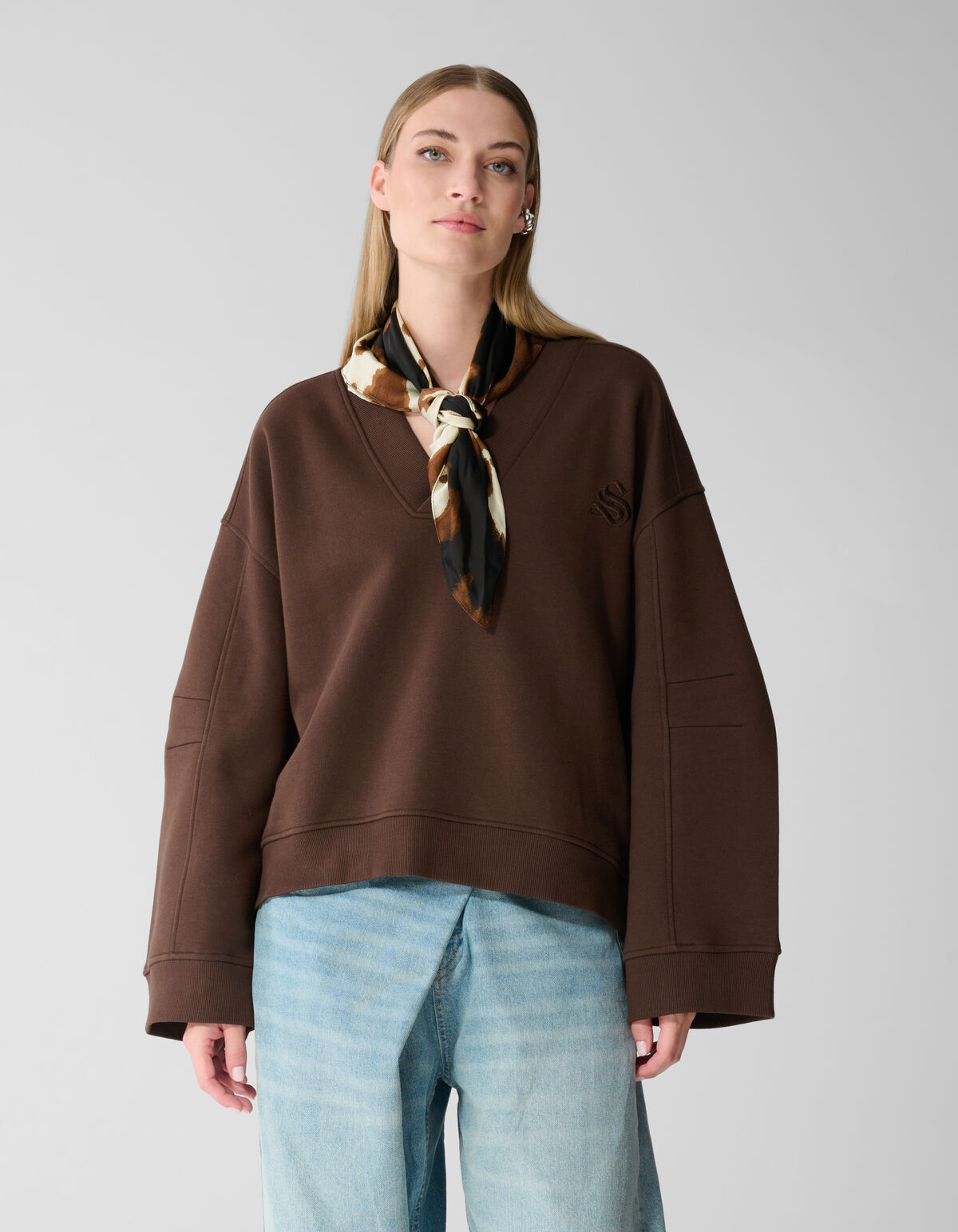 Oversized V-hals Sweater Donkerbruin SHOEBY WOMEN