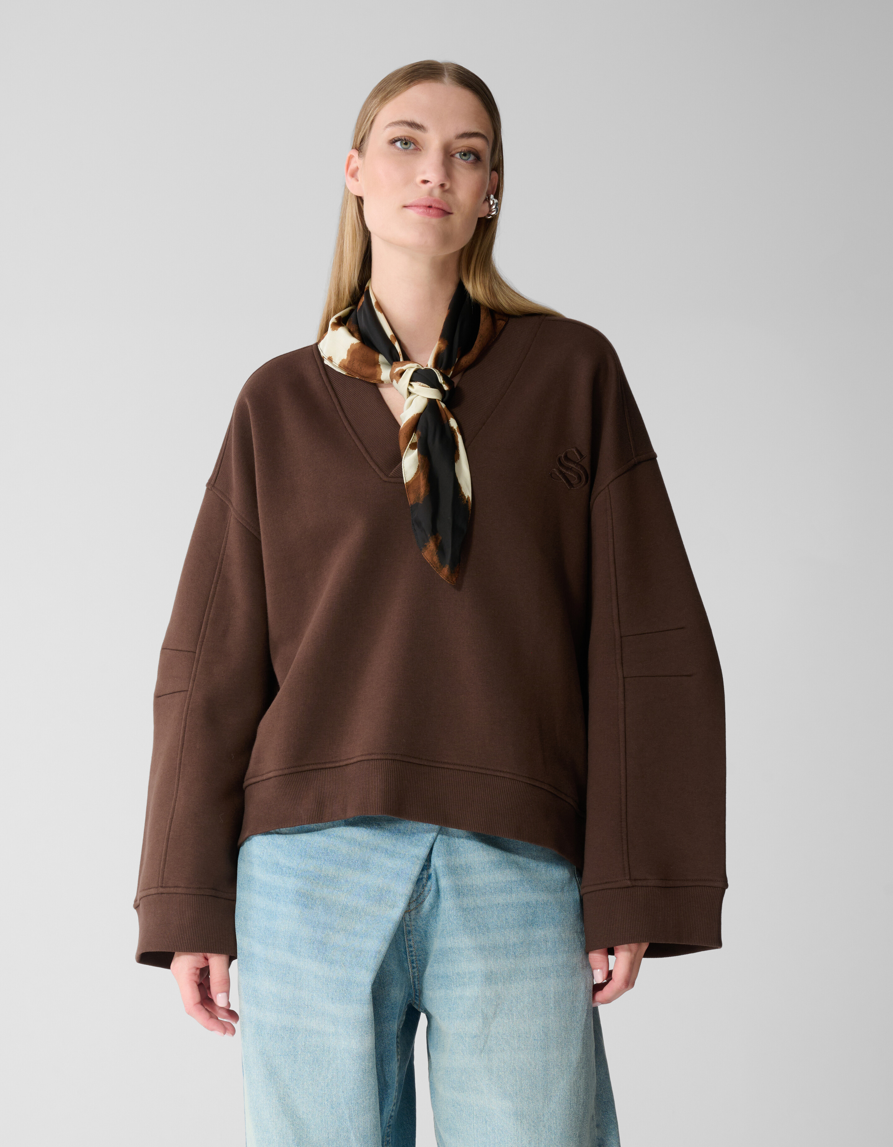 Oversized V-hals Sweater Donkerbruin SHOEBY WOMEN
