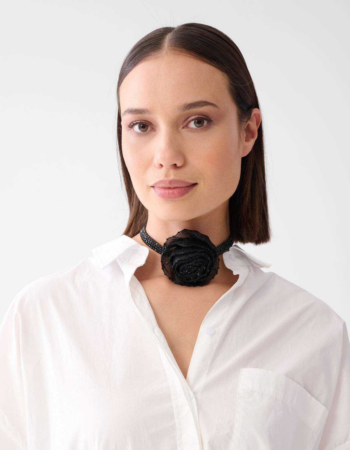 Strass Bloem Choker Zwart ACCESSOIRES SHOEBY