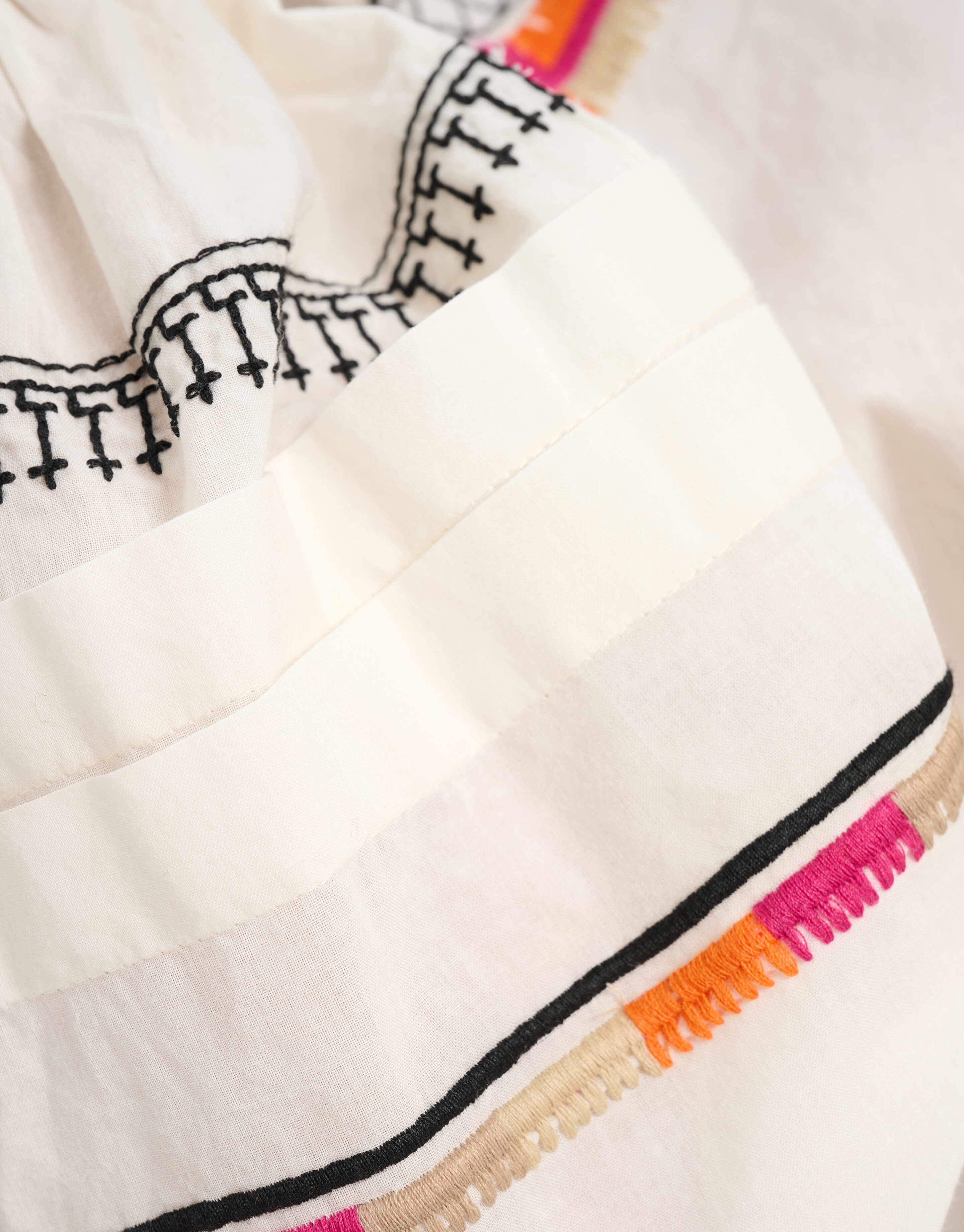 Detail Embroidery Blouse Gebroken Wit SHOEBY WOMEN
