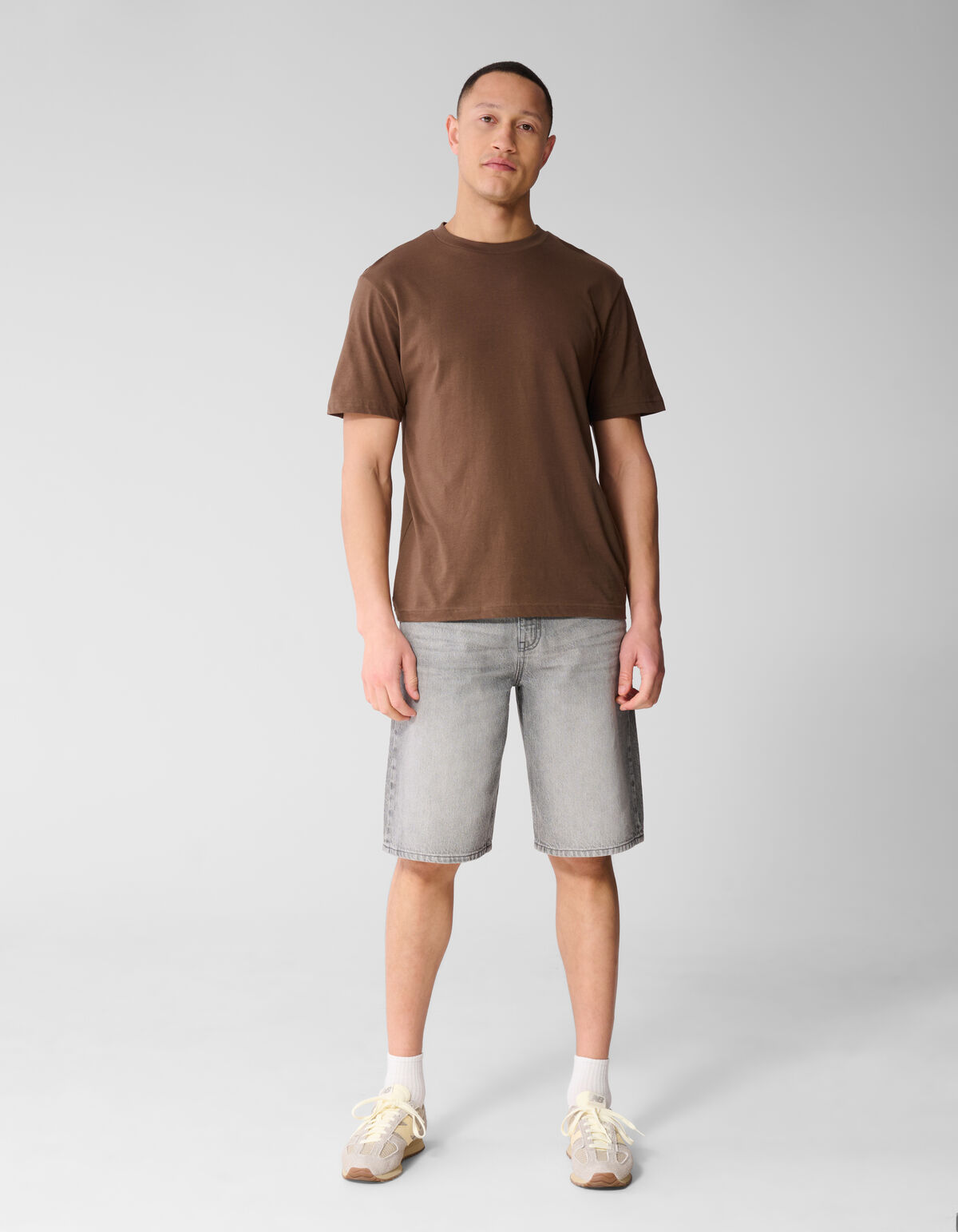 Logo Circle Artwork T-shirt Bruin SHOEBY MEN