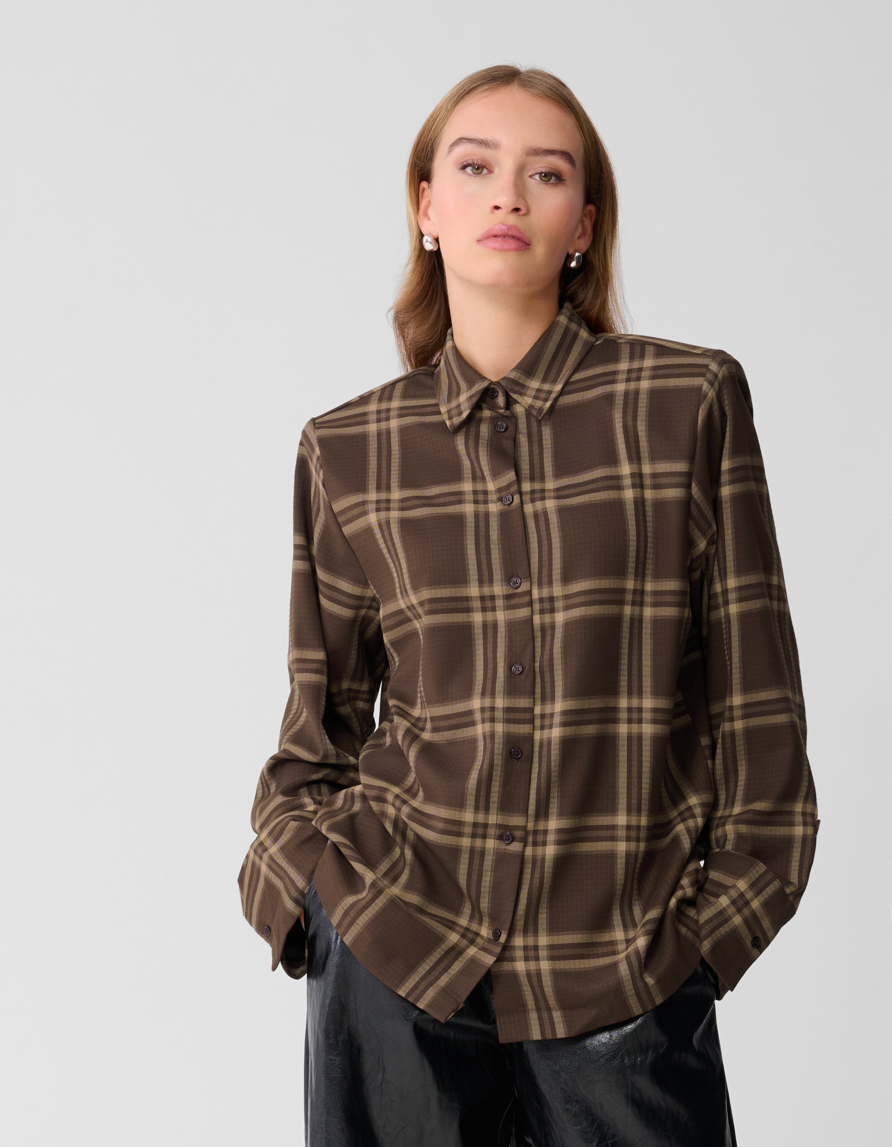 Oversized Ruiten Blouse Bruin By Monica SHOEBY WOMEN