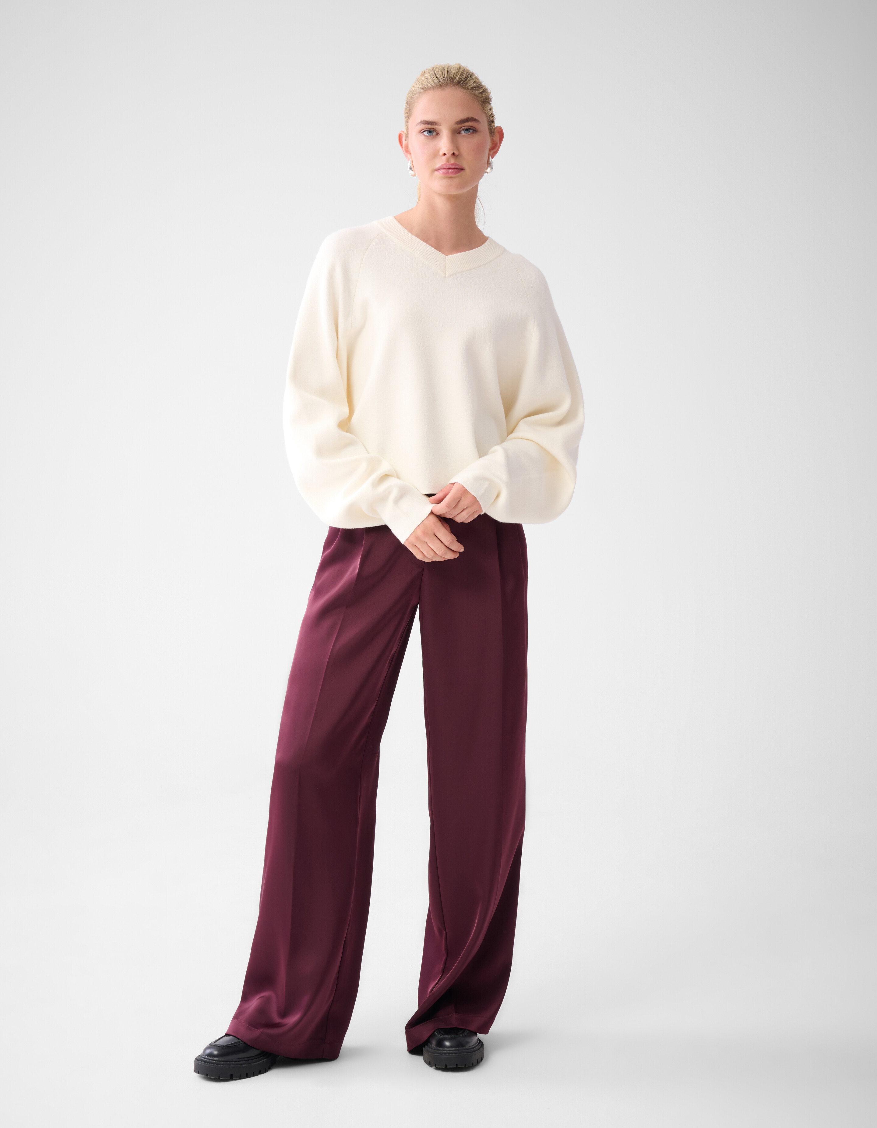Satijnen Wide Leg Broek Donkerrood By Lonneke SHOEBY WOMEN
