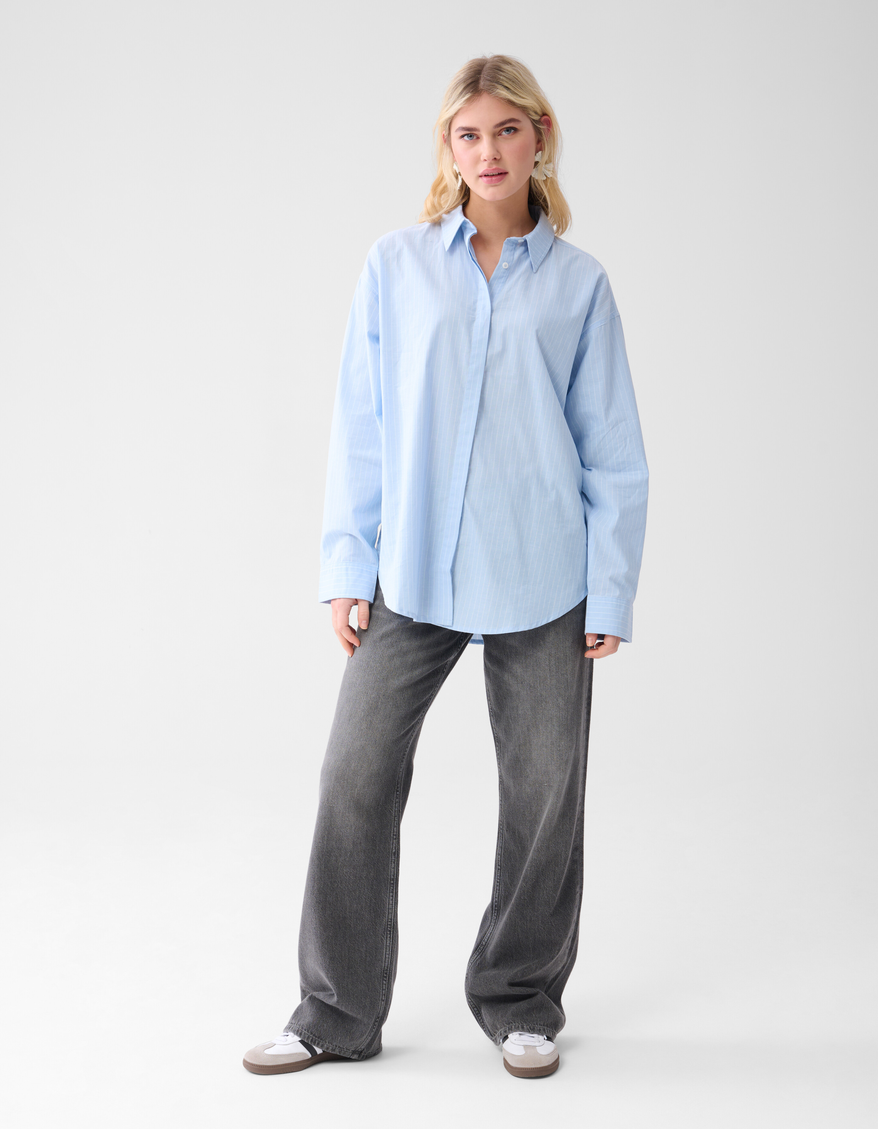 Pinstripe Poplin Blouse Lichtblauw SHOEBY WOMEN