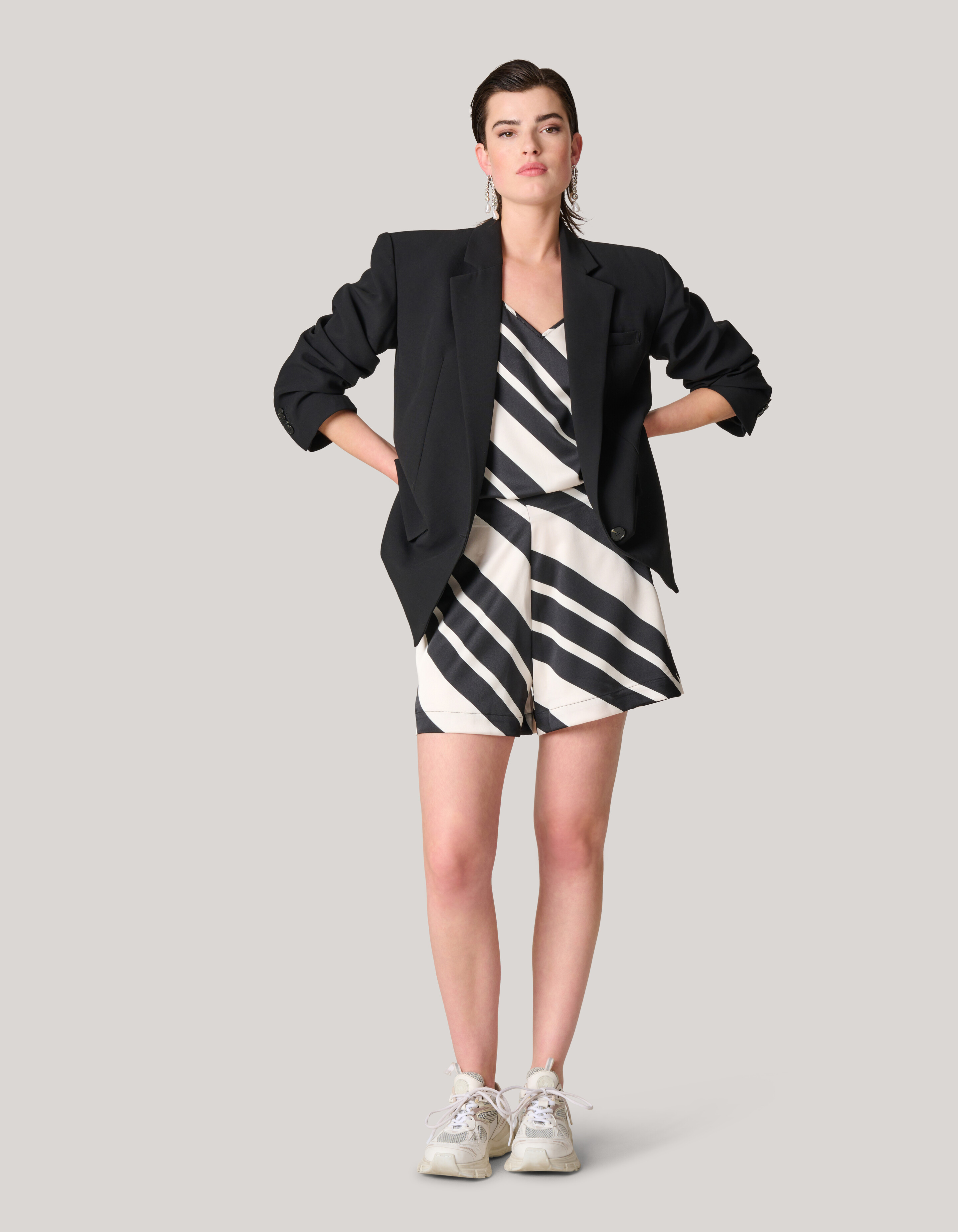 Gestreepte Satijnen Short Zwart/Wit SHOEBY WOMEN
