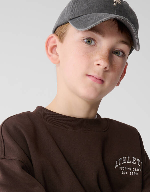 Athletic Artwork Sweater Donkerbruin SHOEBY BOYS