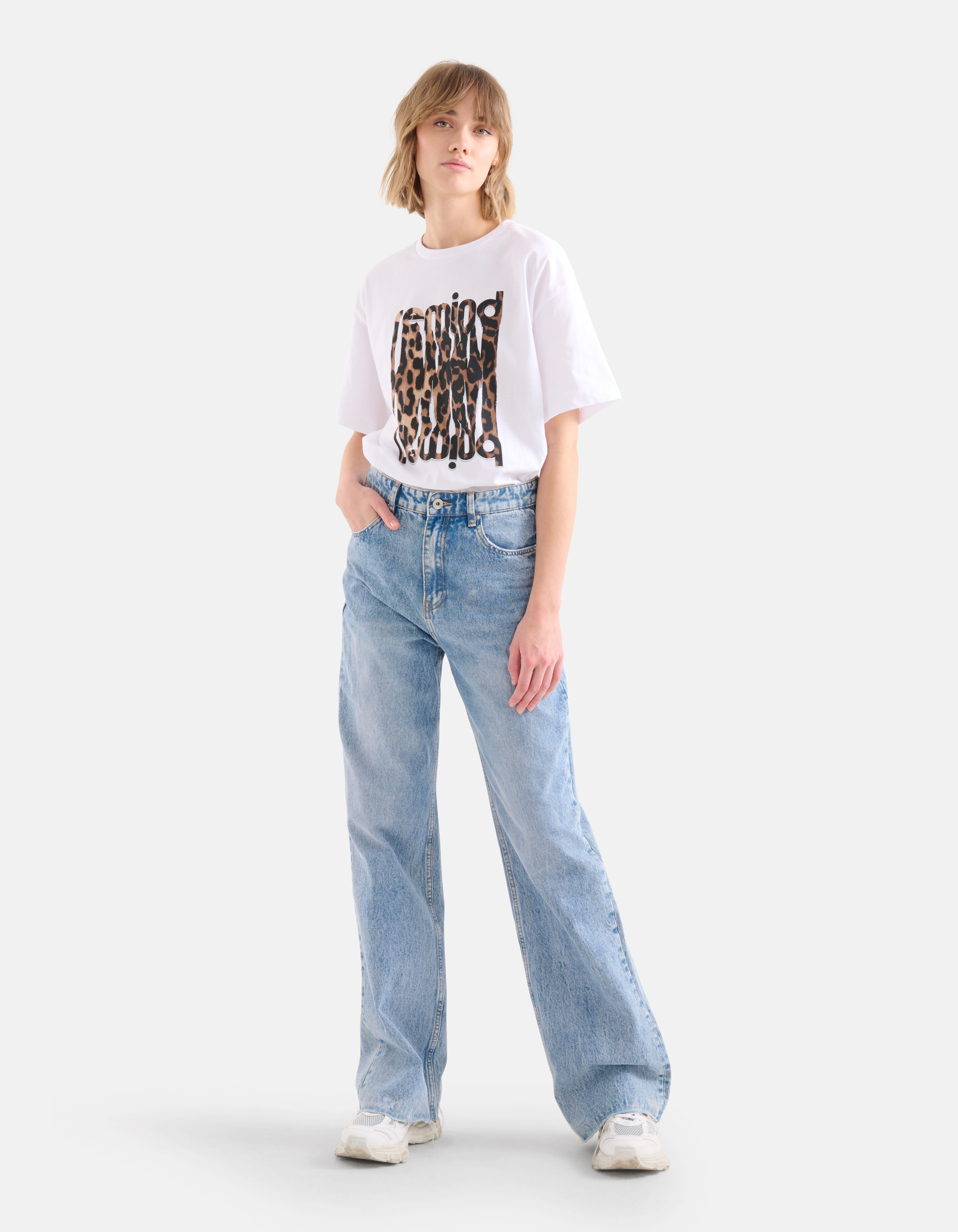 Leopard Artwork T-shirt Wit SHOEBY WOMEN