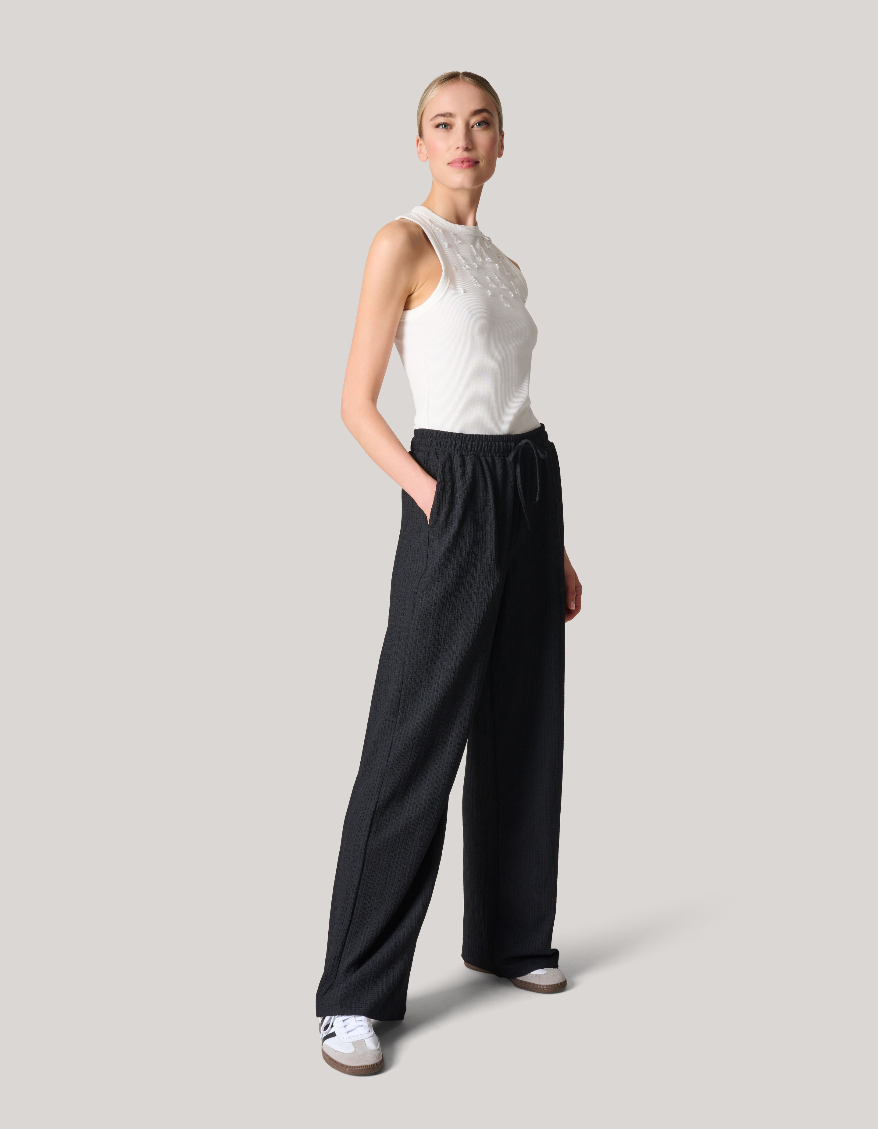 Crinkle Wide Leg Broek Zwart SHOEBY WOMEN