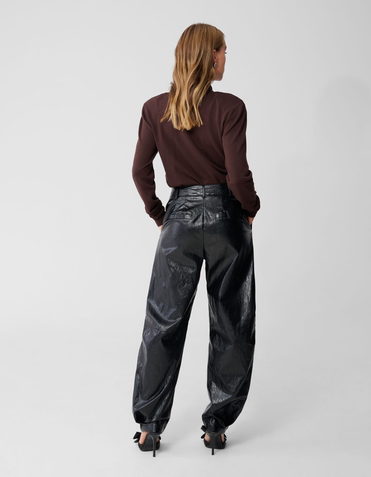 Vegan Leren Barrel Fit Broek Zwart By Monica SHOEBY WOMEN