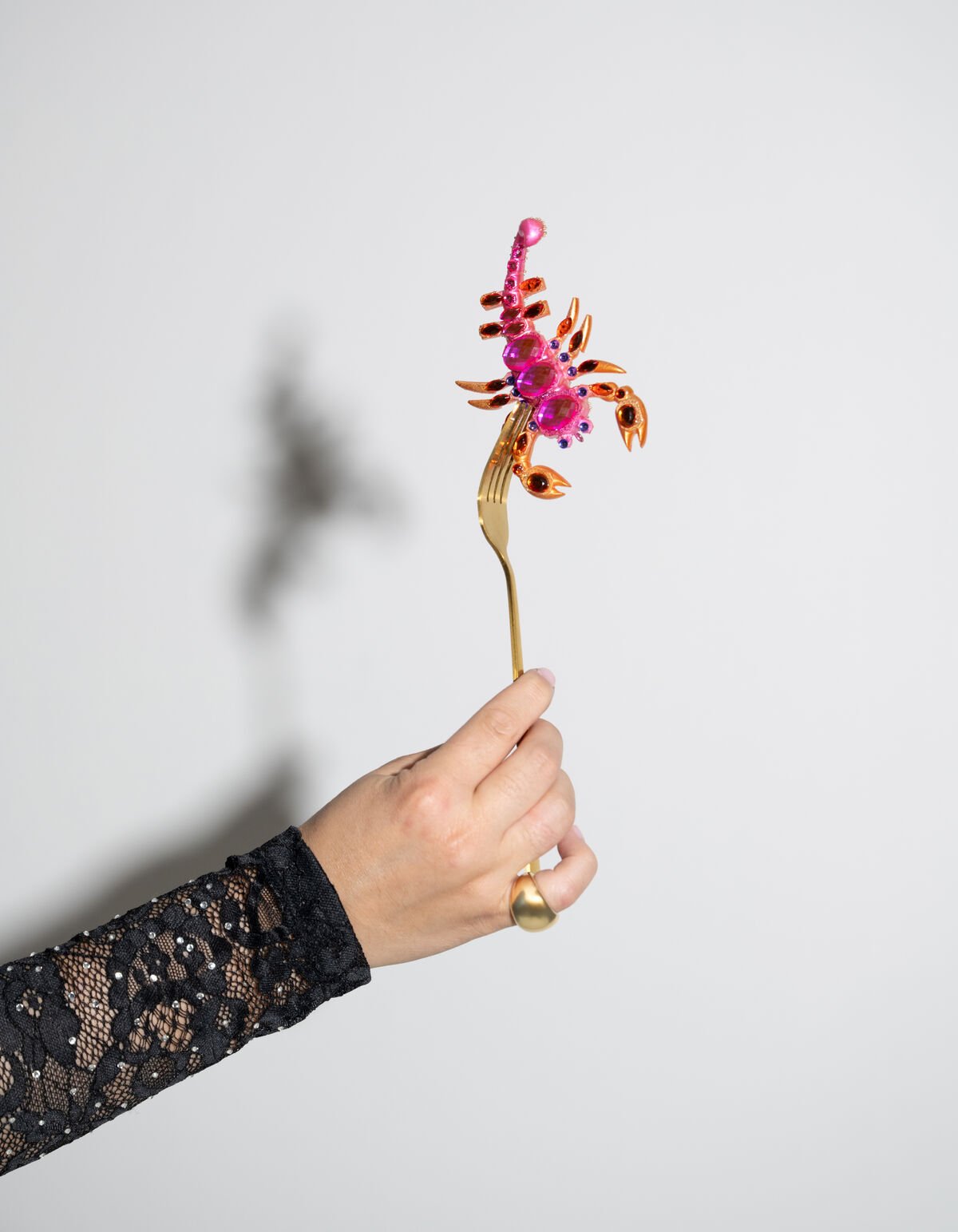 Schorpioen Kerstbal Roze By Fred SHOEBY ACCESSOIRES