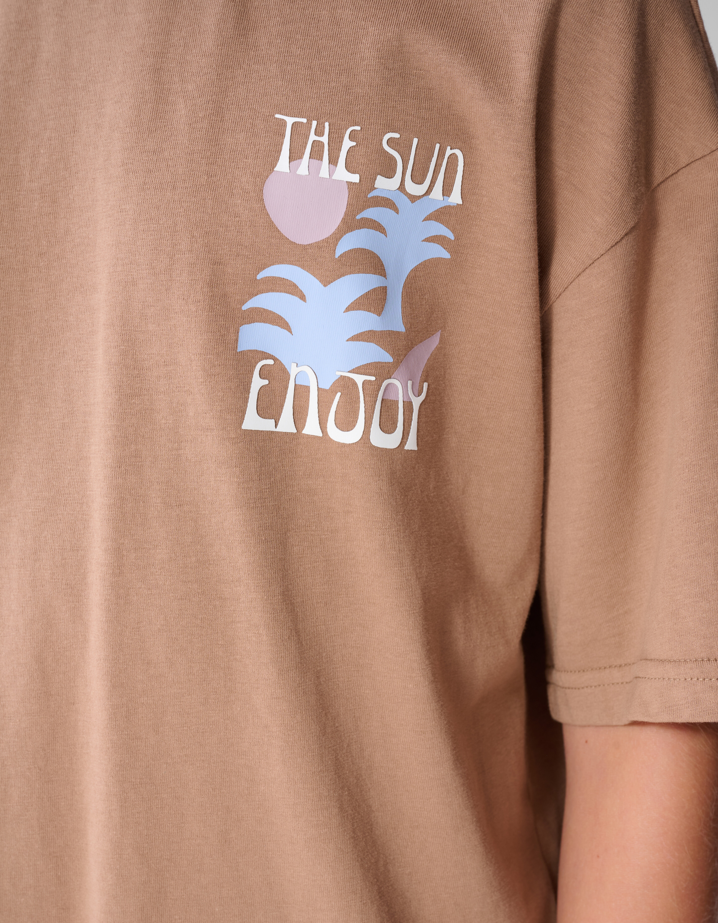 Oversized Sun Artwork T-shirt Lichtbruin SHOEBY BOYS