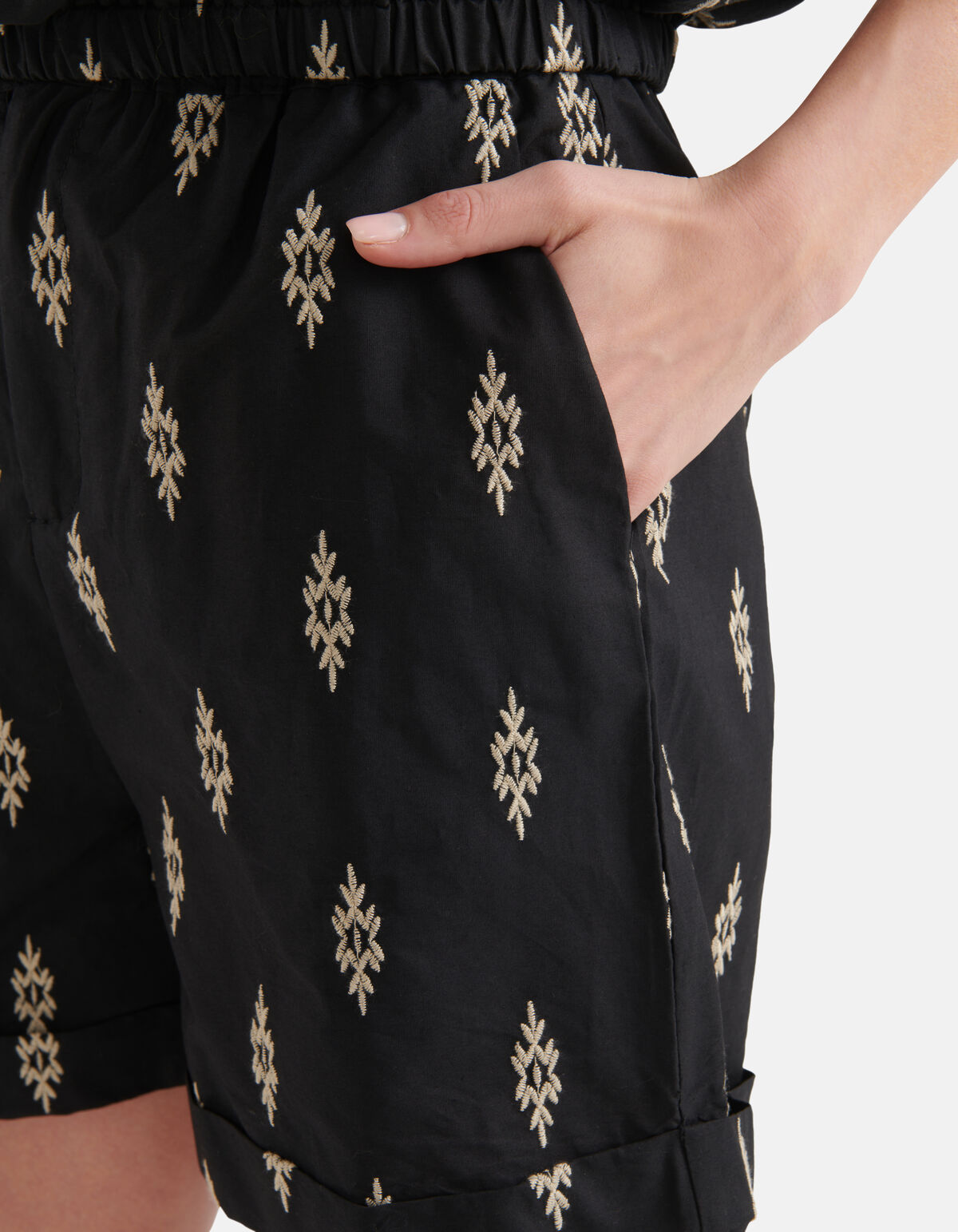 Poplin Embroidery Short Zwart SHOEBY WOMEN