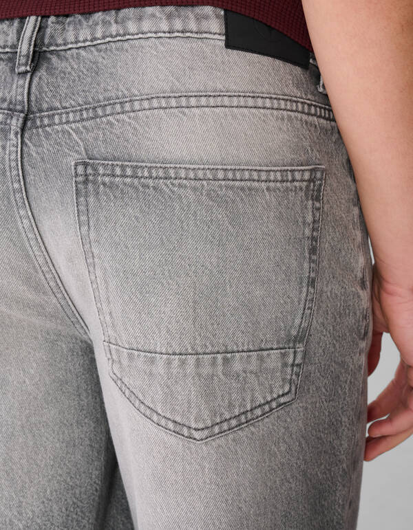 Relaxed Fit Denim Short Grijs SHOEBY MEN