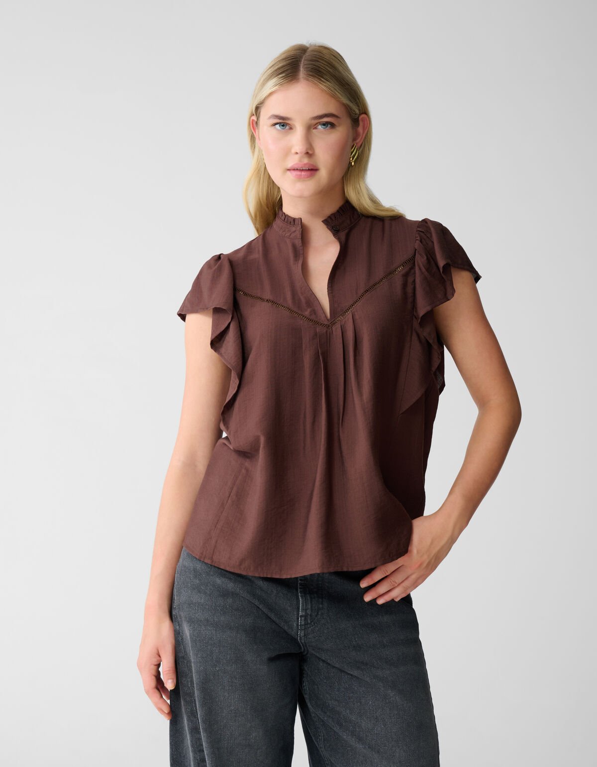Ruffle Top Bruin SHOEBY WOMEN