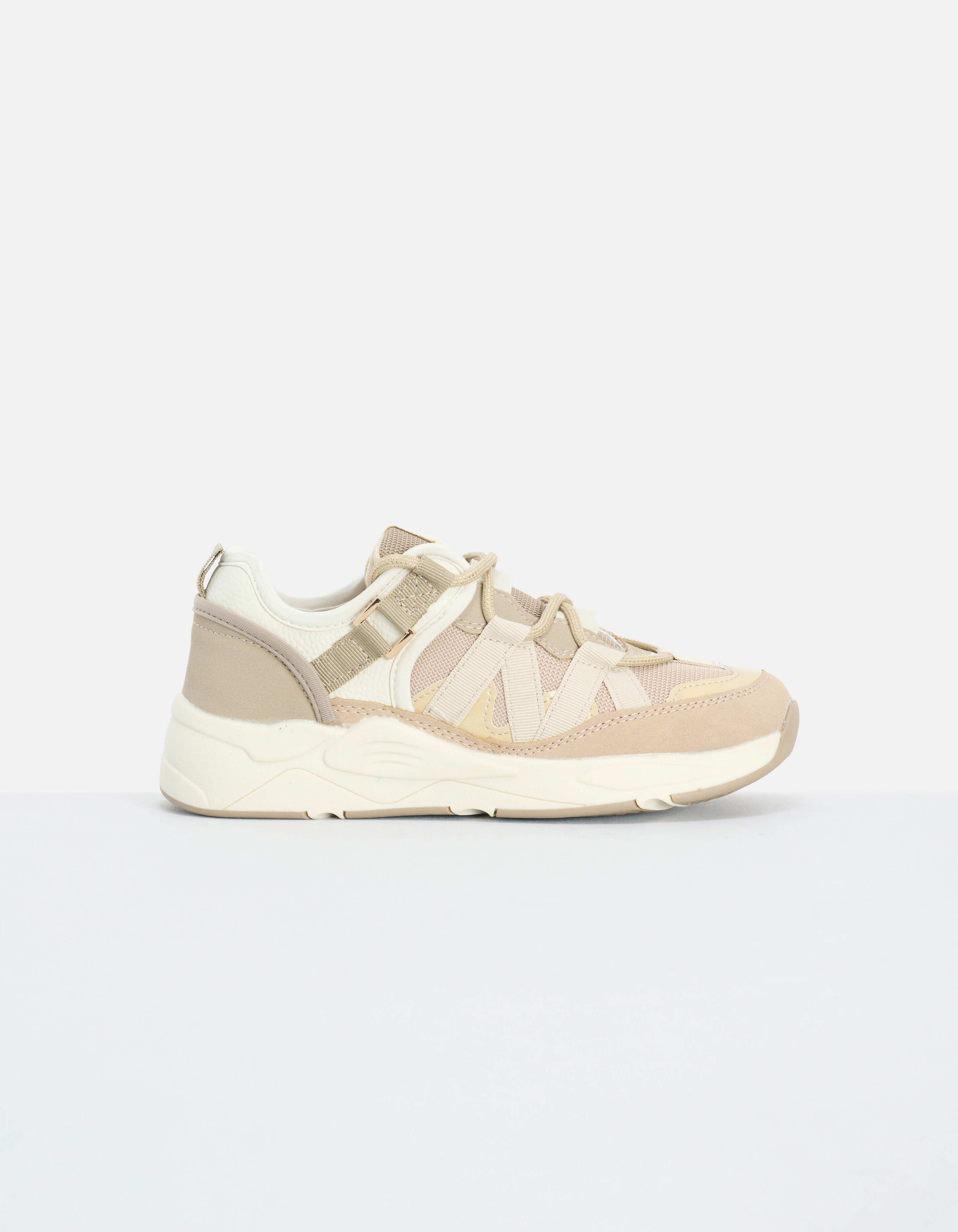 Basis Sneaker Beige SHOEBY SHOES