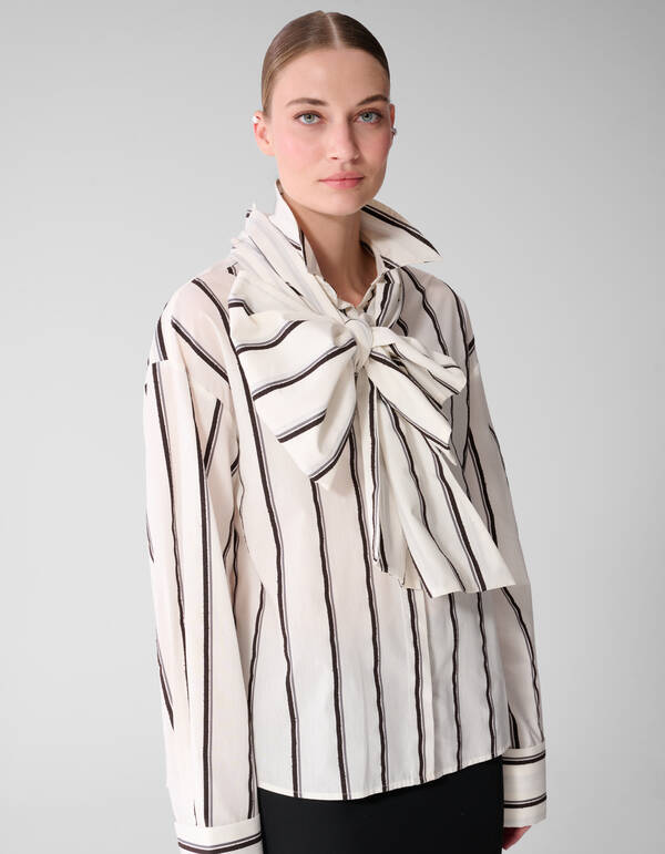 Gestreepte Jacquard Blouse Gebroken Wit By Mieke SHOEBY WOMEN
