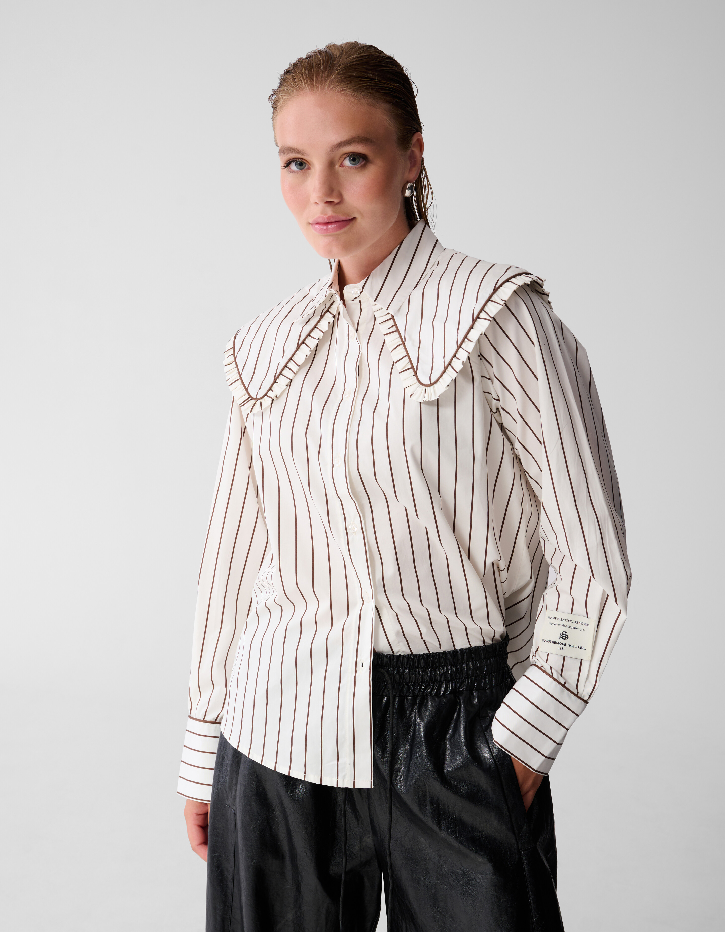 Big Collar Stripe Blouse Bruin SHOEBY WOMEN