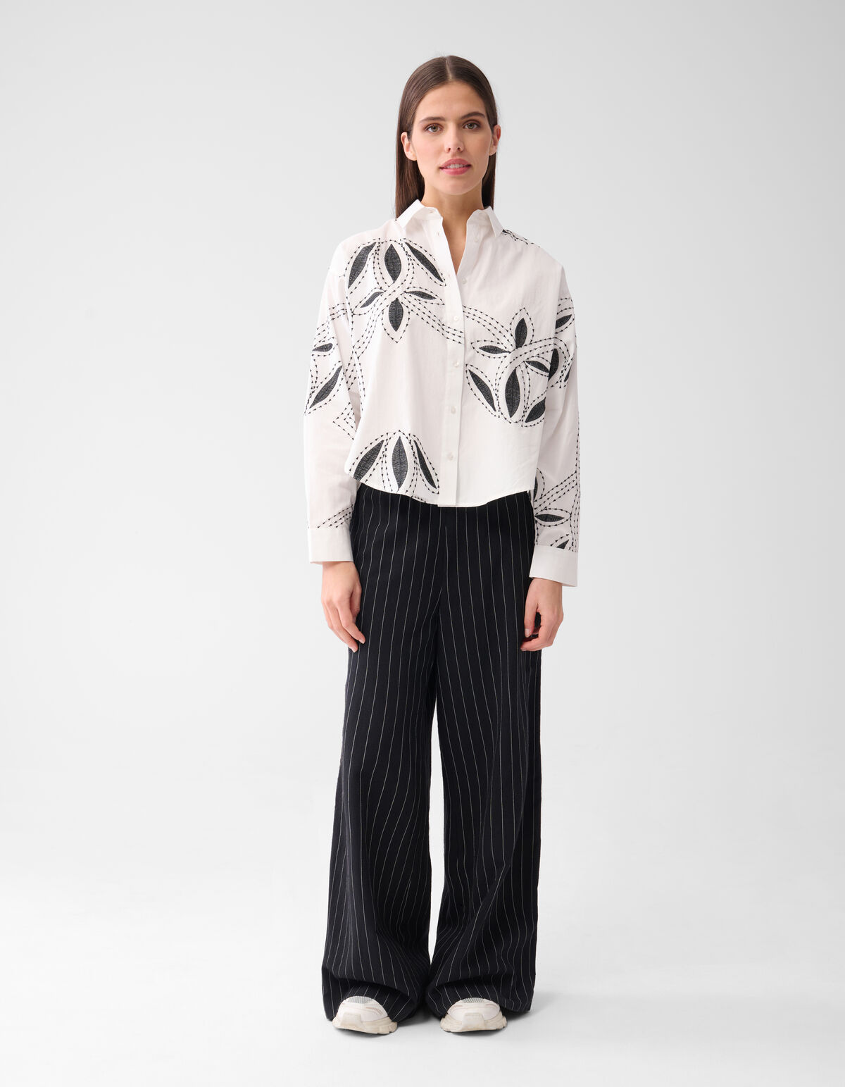 Pinstripe Wide Leg Fit Broek Donkergrijs SHOEBY WOMEN