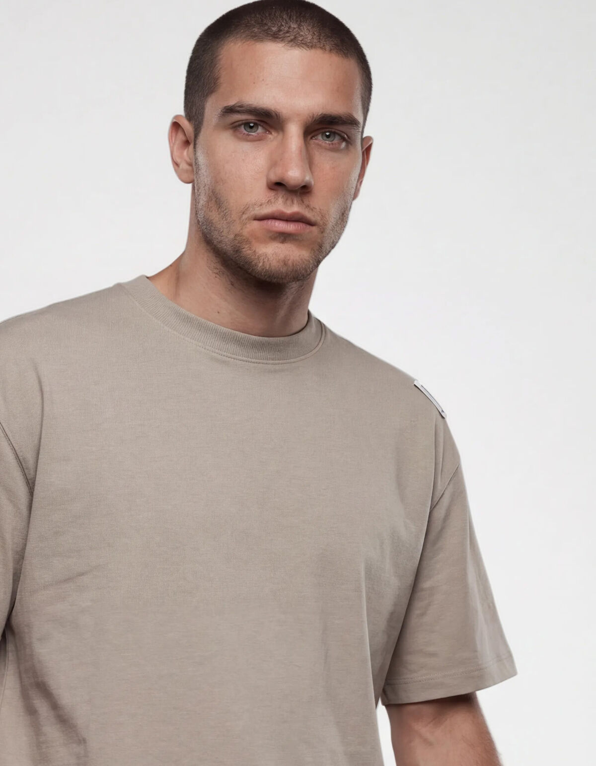 Basis Label T-shirt Lichtgroen SHOEBY MEN
