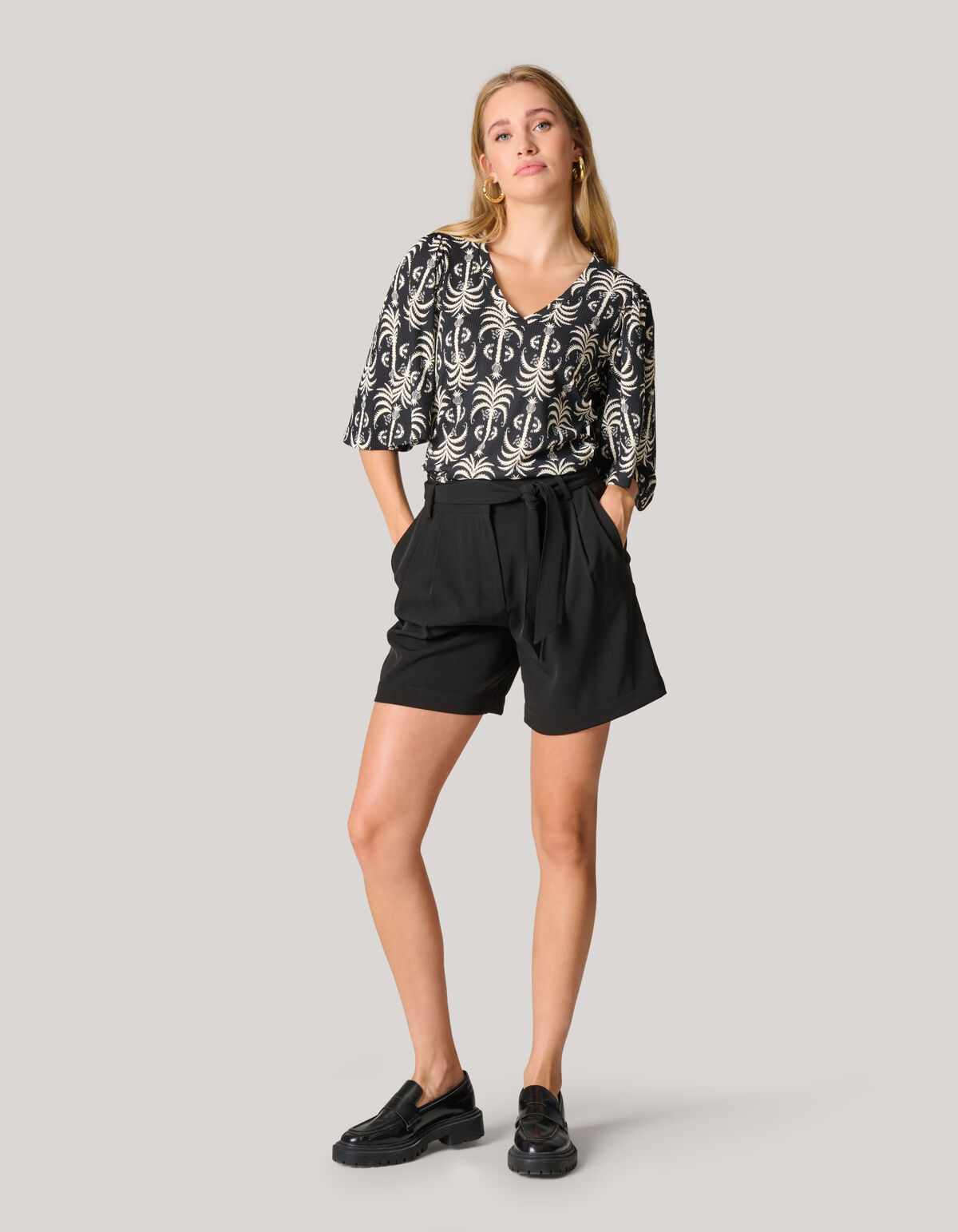 Printed Rib Jersey Ruffle Top Zwart SHOEBY WOMEN