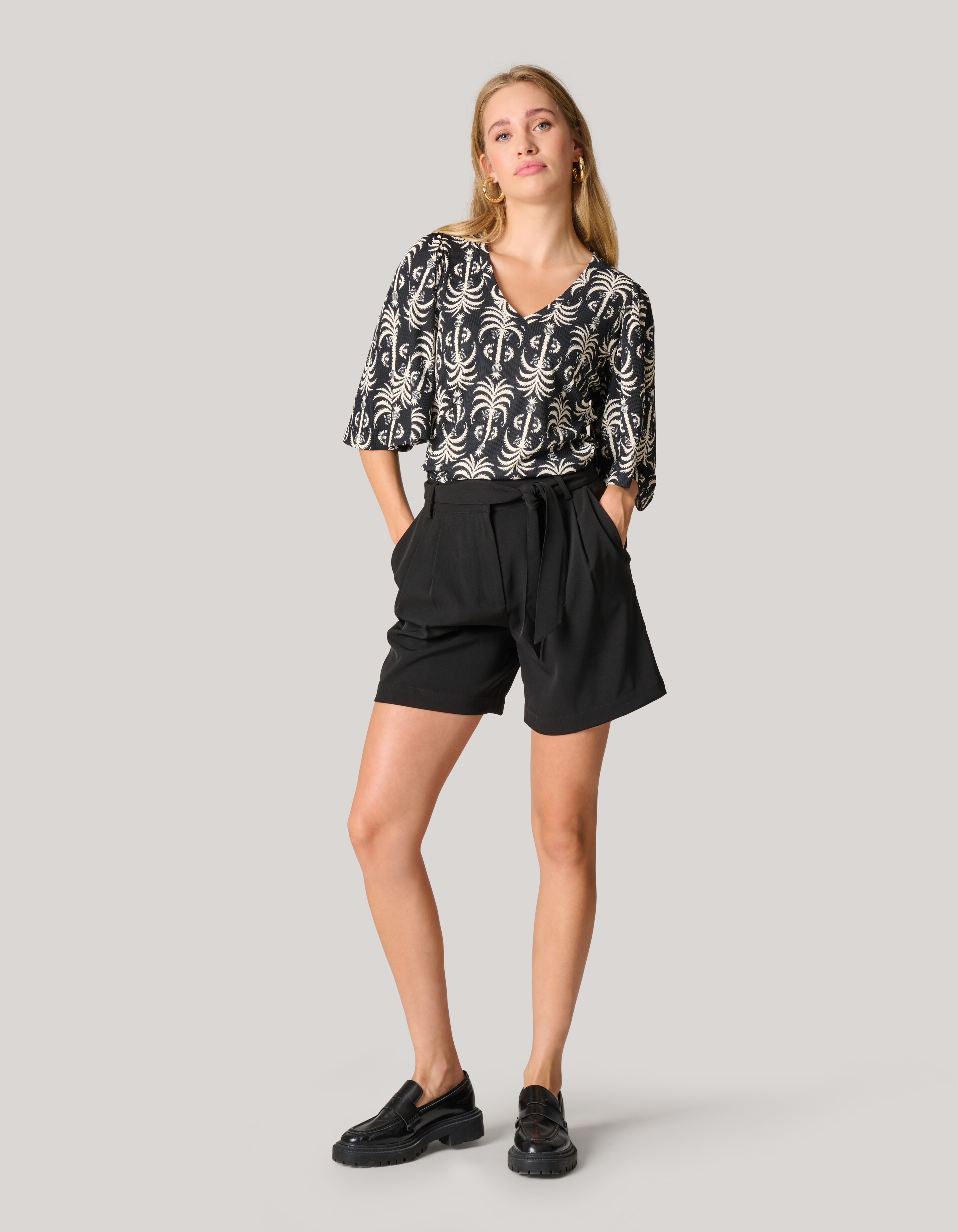 Printed Rib Jersey Ruffle Top Zwart SHOEBY WOMEN