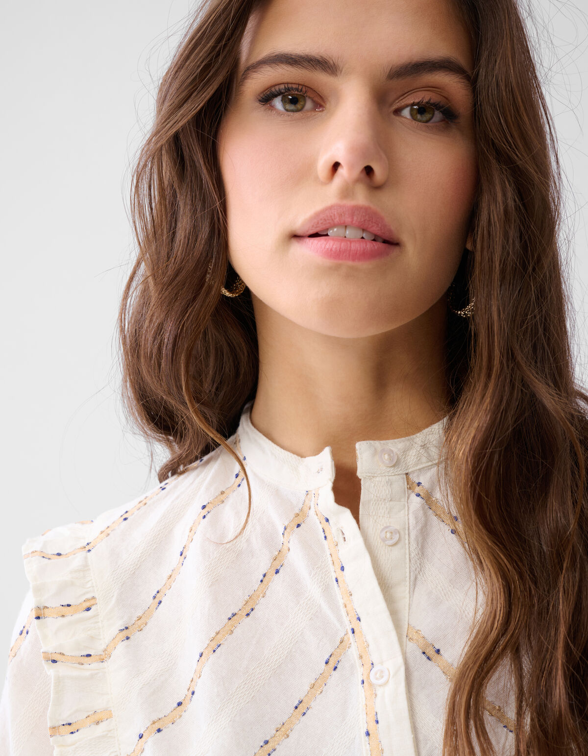 Jacquard Ruffle Blouse Gebroken Wit SHOEBY WOMEN