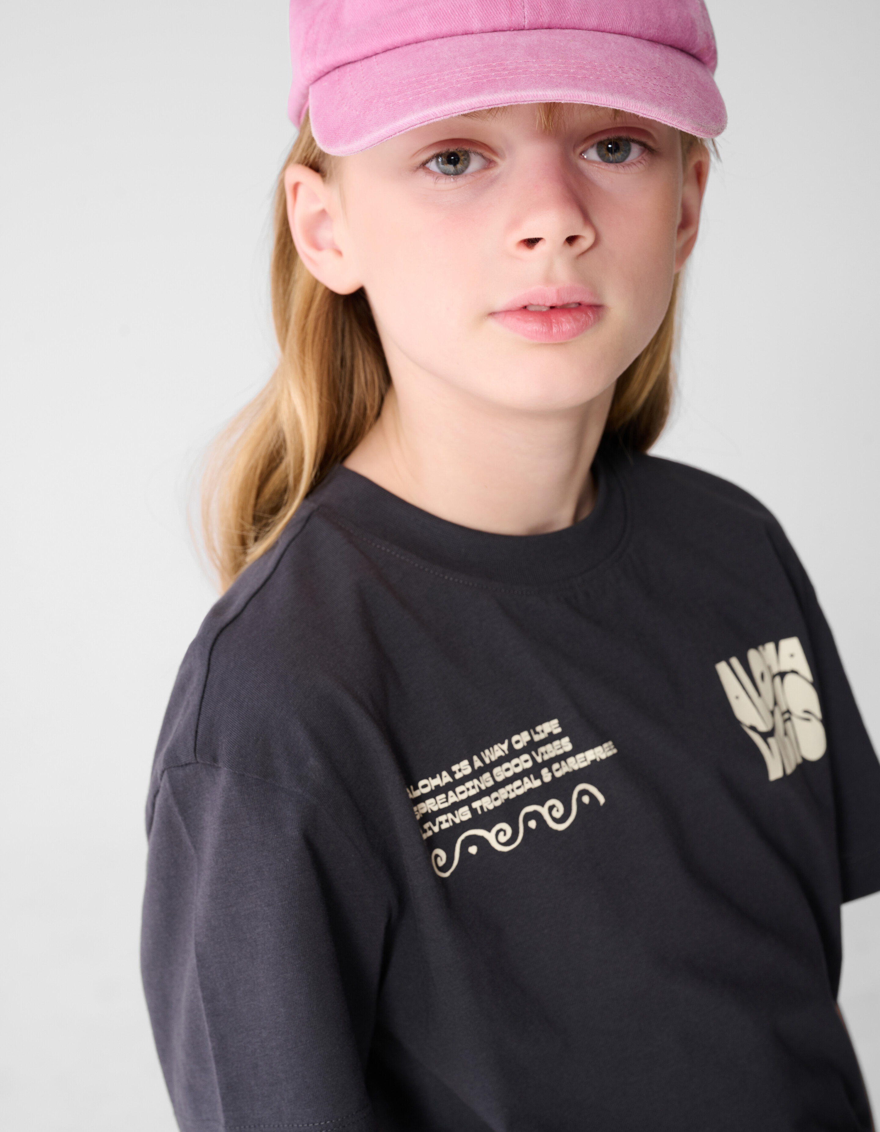 Aloha Vibes Artwork T-shirt Donkergrijs SHOEBY GIRLS