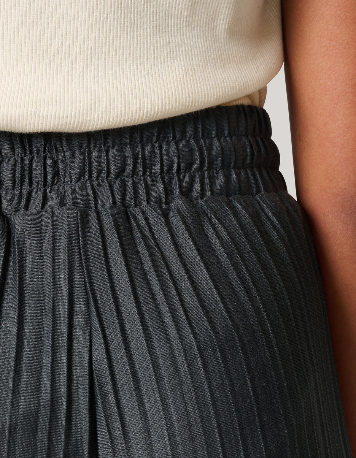 Pliss&eacute; Broek Donkergrijs SHOEBY GIRLS