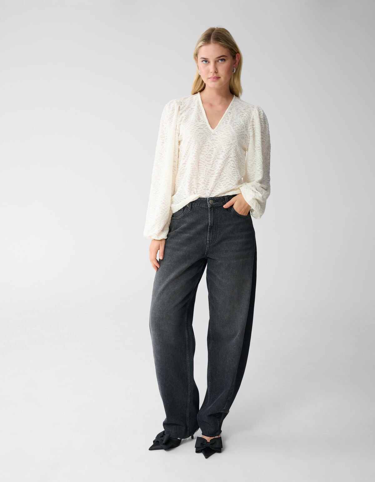 Crinkle V-hals Top Gebroken Wit SHOEBY WOMEN