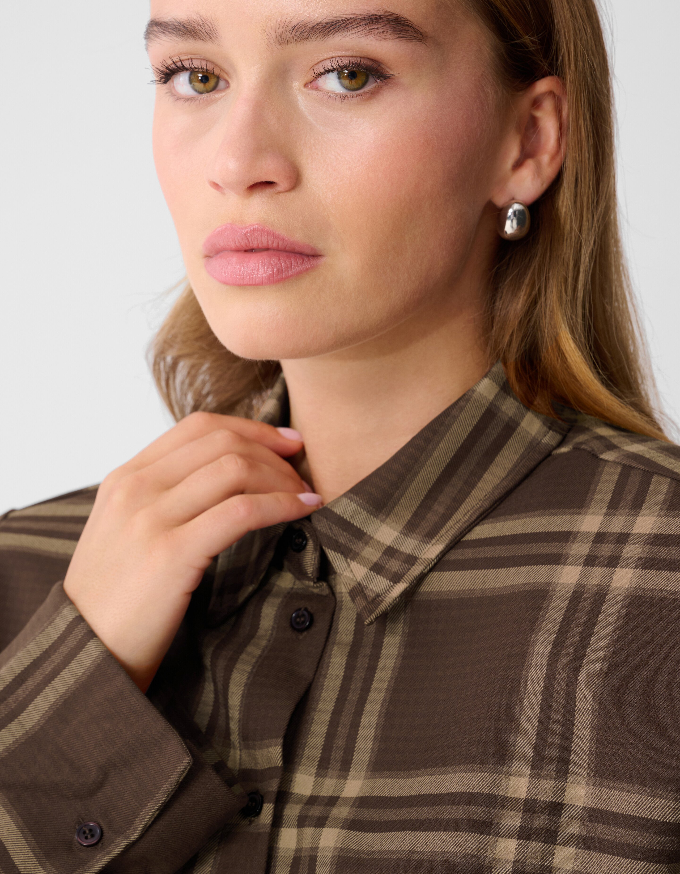 Oversized Ruiten Blouse Bruin By Monica SHOEBY WOMEN