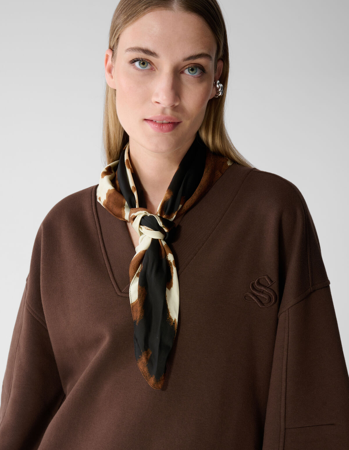 Oversized V-hals Sweater Donkerbruin SHOEBY WOMEN