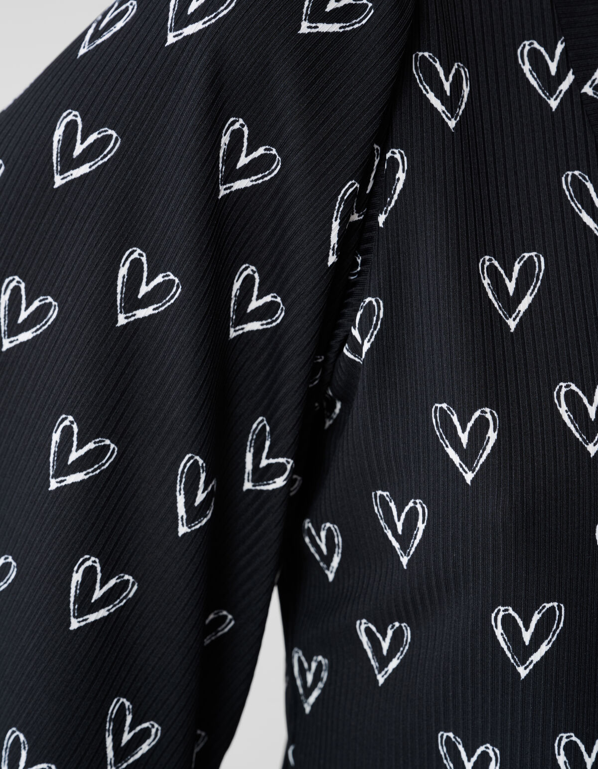 Heart Printed Rib Jersey Top Zwart SHOEBY WOMEN