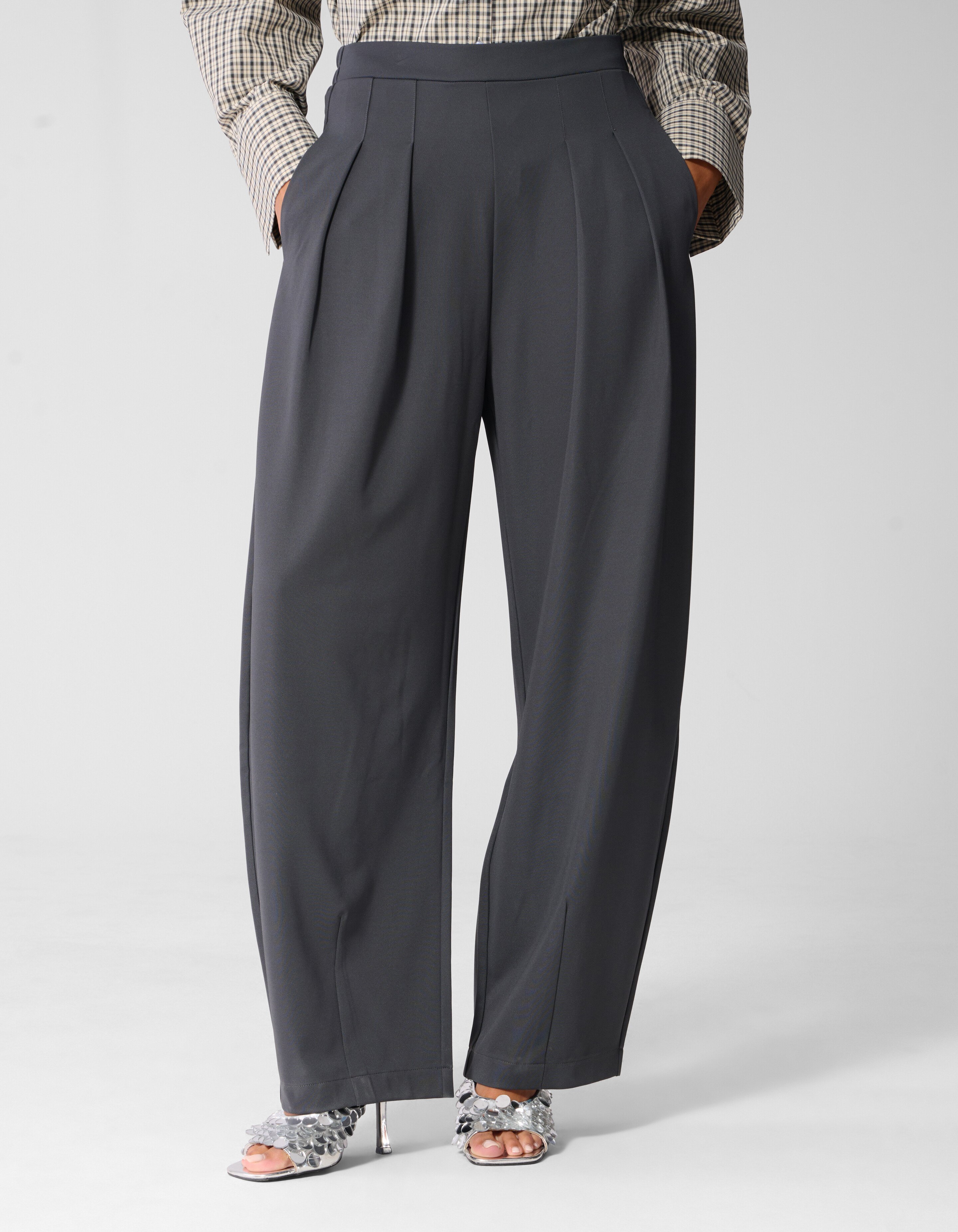 Sporty Basic Barrel Fit Joggerbroek Donkergrijs SHOEBY WOMEN