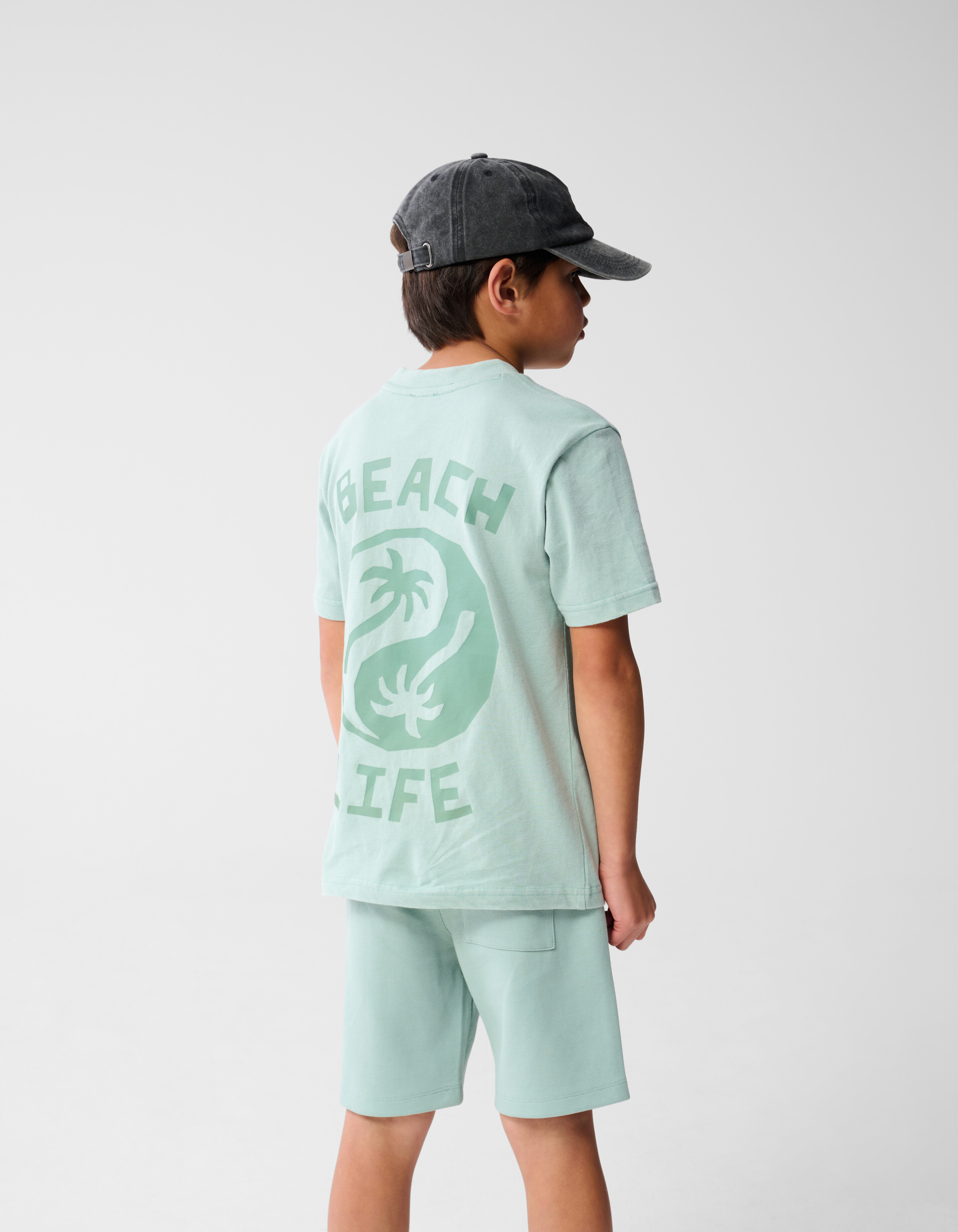 Beach Life T-shirt Groen SHOEBY BOYS