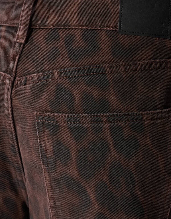 Leopard Print Baggy Fit Jeans Donkerbruin SHOEBY WOMEN