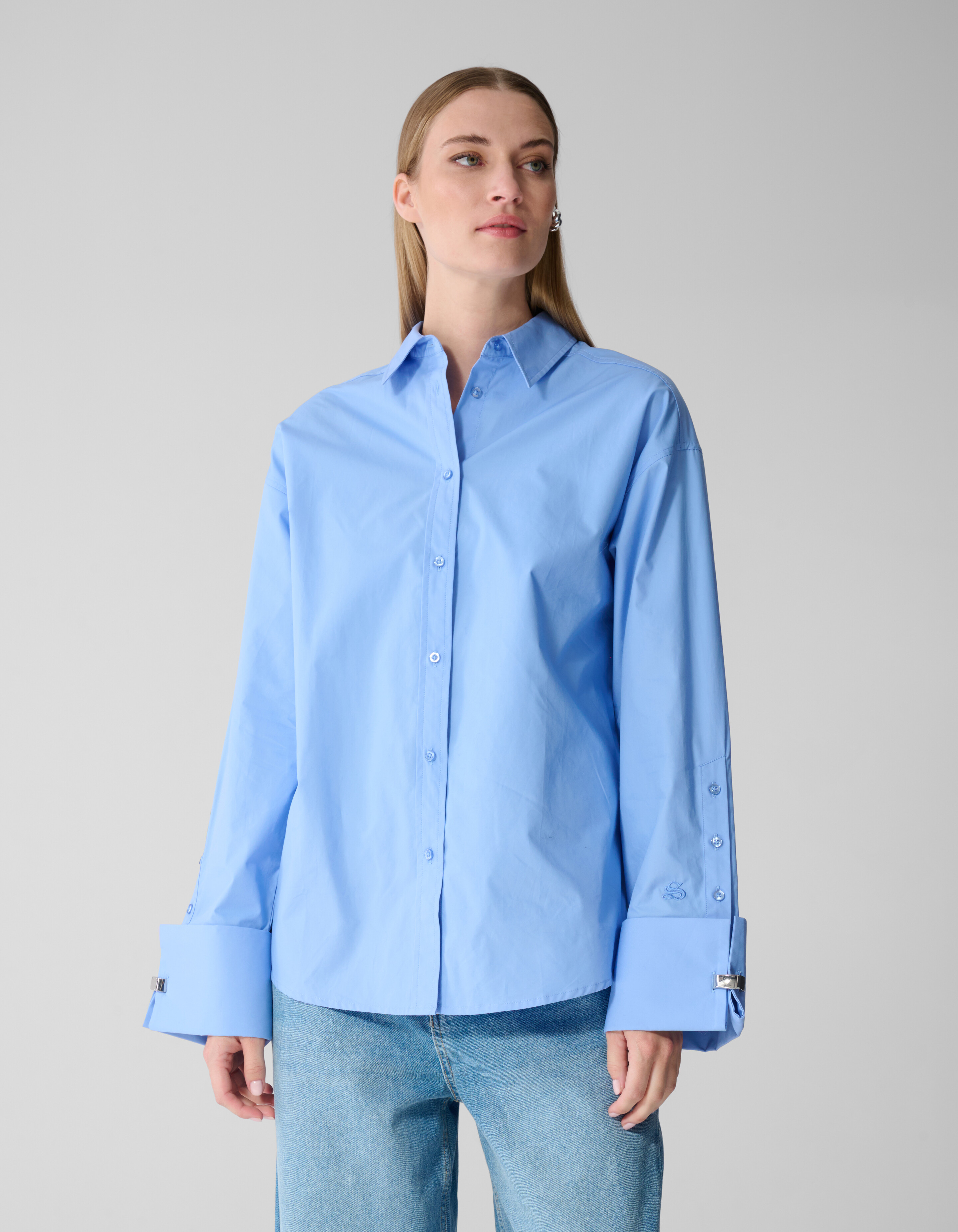 Oversized Ring Cuff Blouse Lichtblauw SHOEBY WOMEN