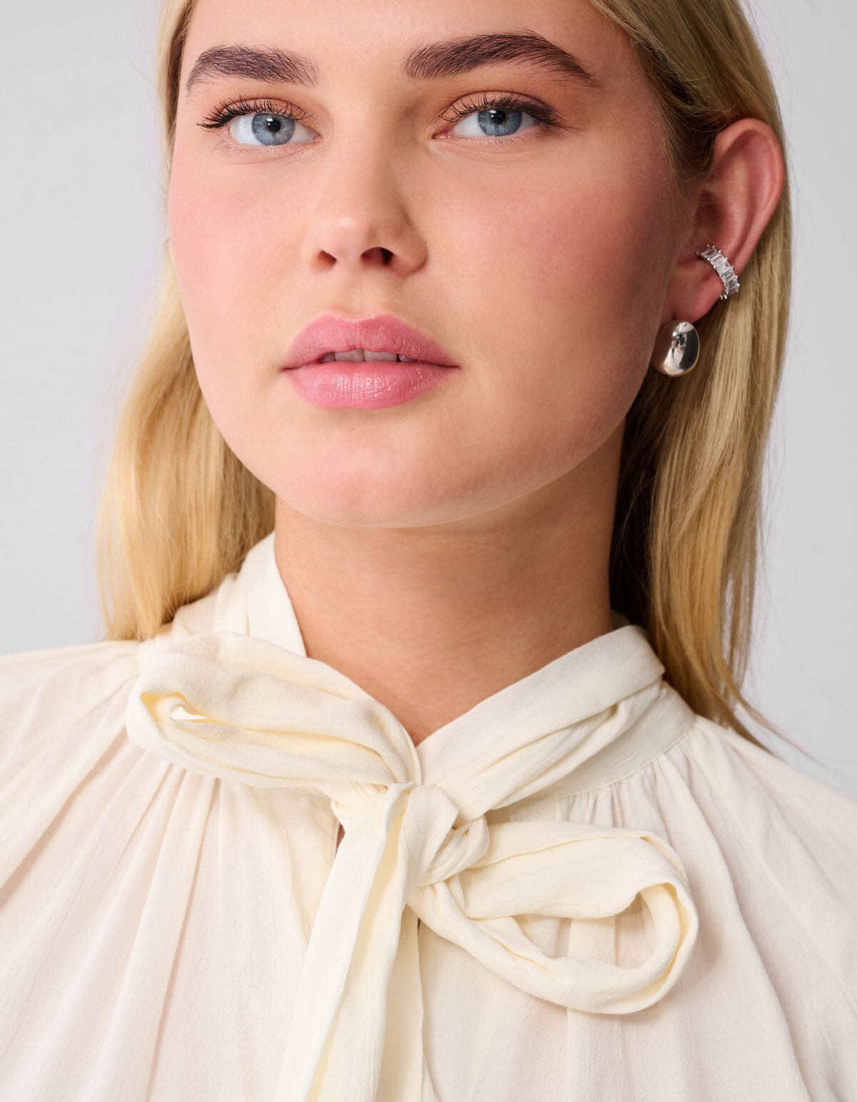 Volant Blouse Gebroken Wit SHOEBY WOMEN